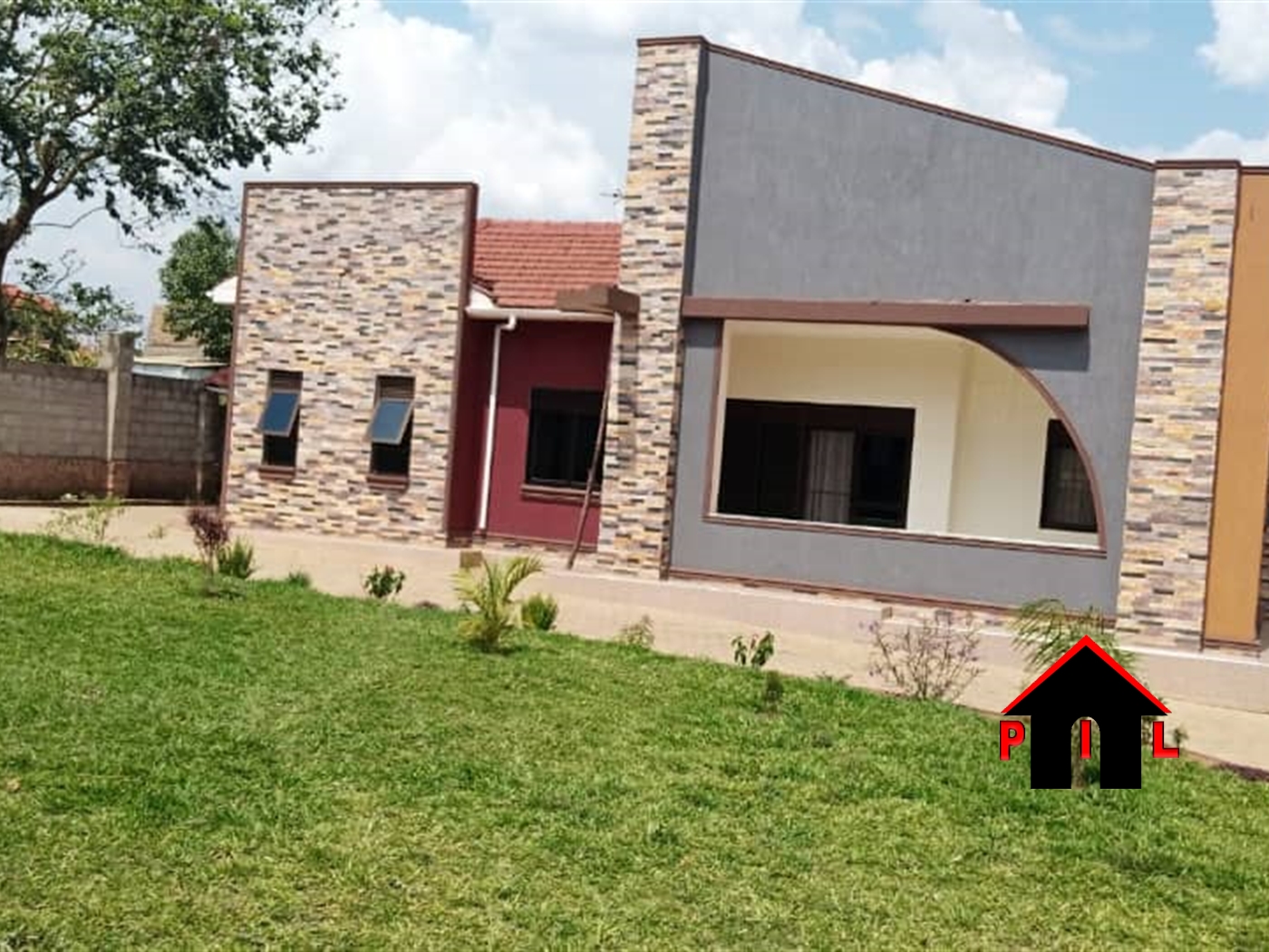 Storeyed house for sale in Gayaza Wakiso