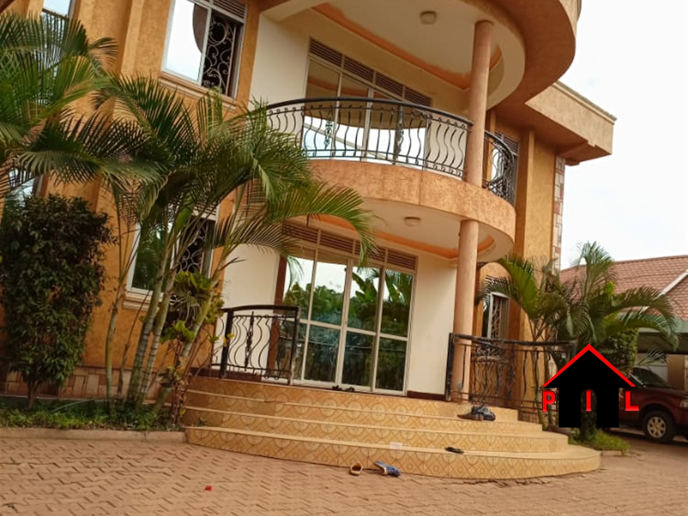 Storeyed house for sale in Bunamwaaya Wakiso