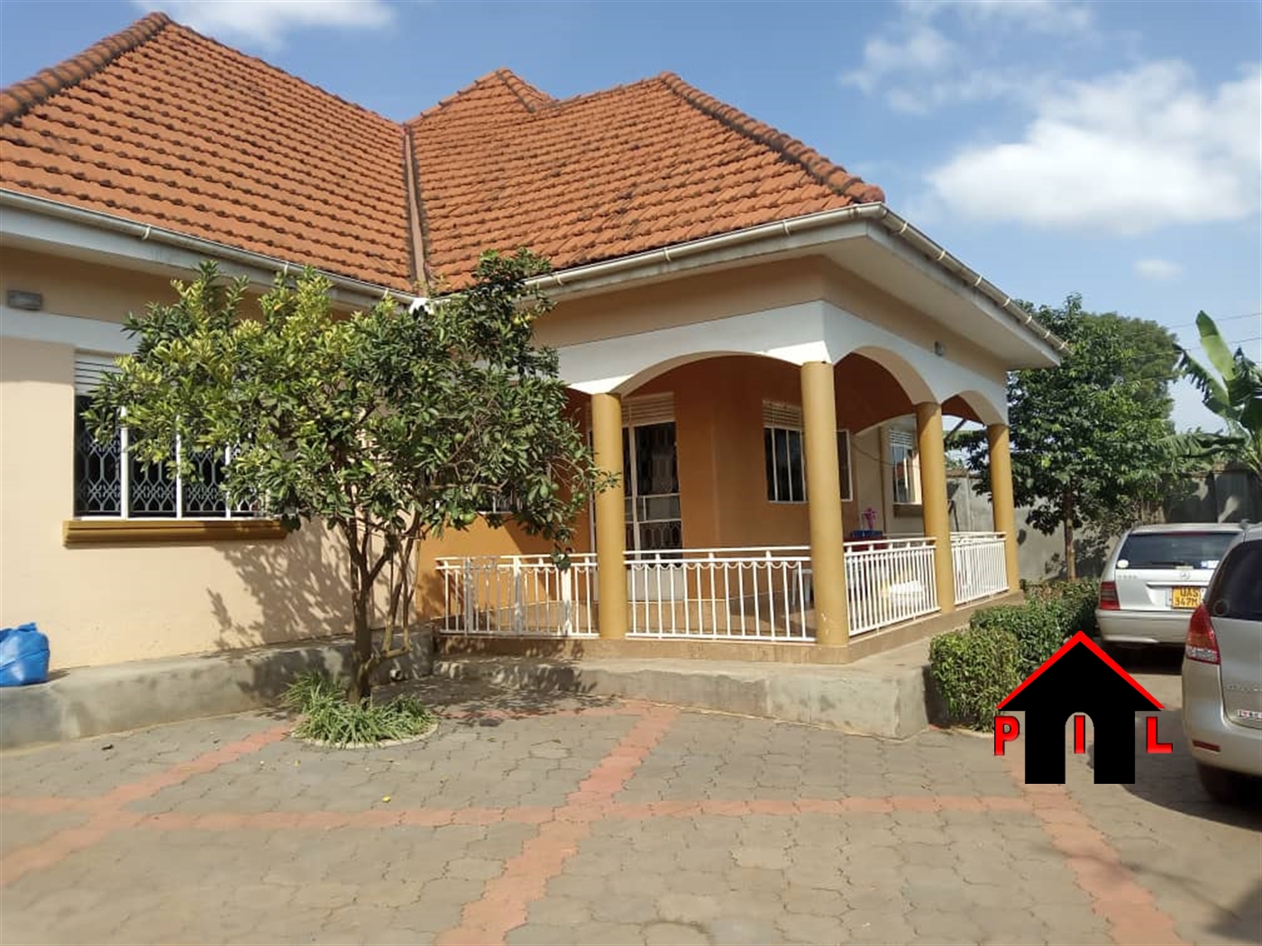 Bungalow for sale in Kiwaatule Kampala