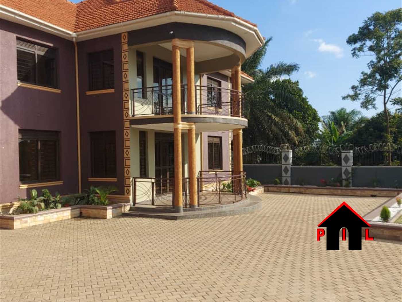 Storeyed house for sale in Kungu Wakiso