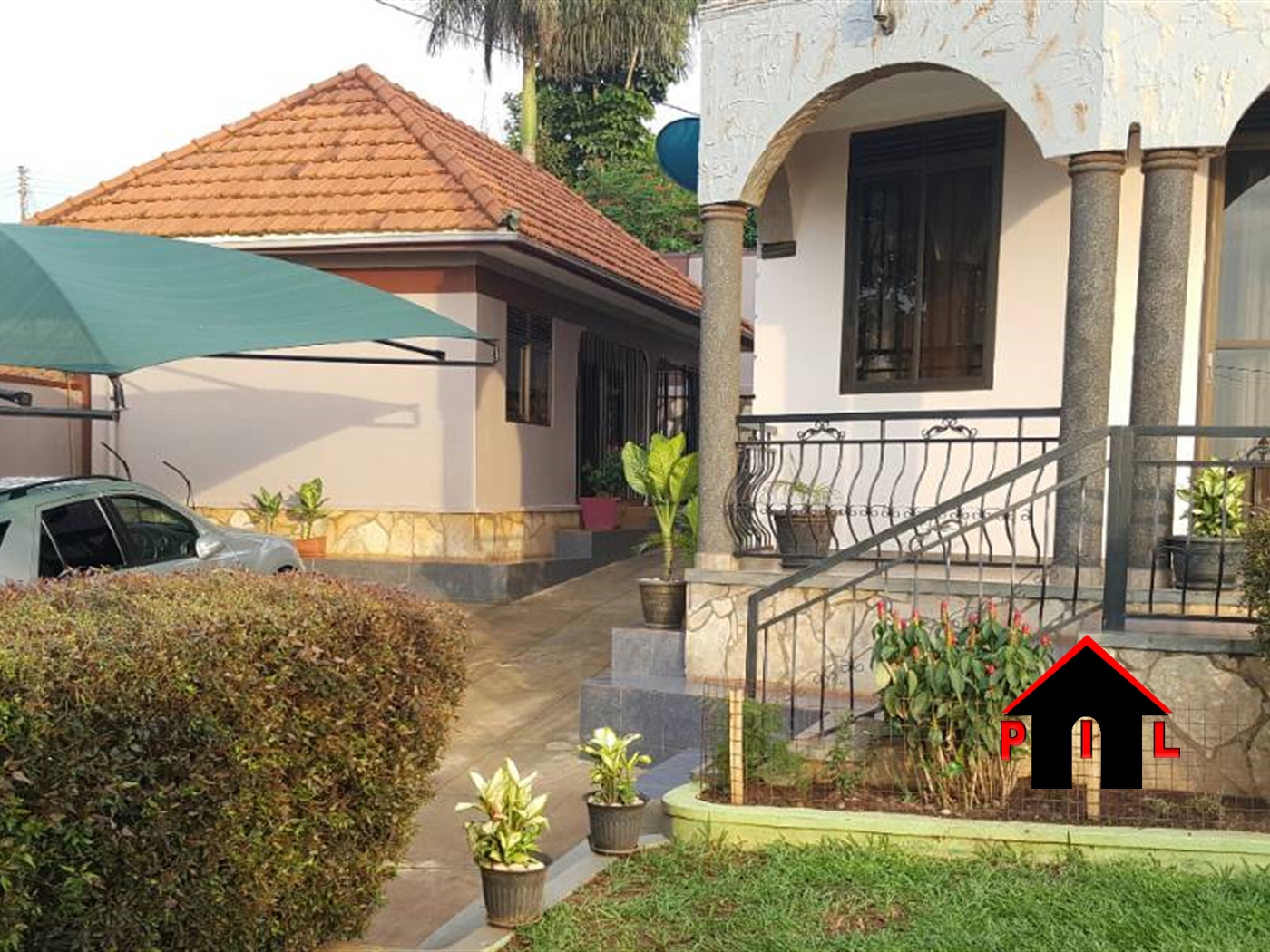 Storeyed house for sale in Bukoto Kampala