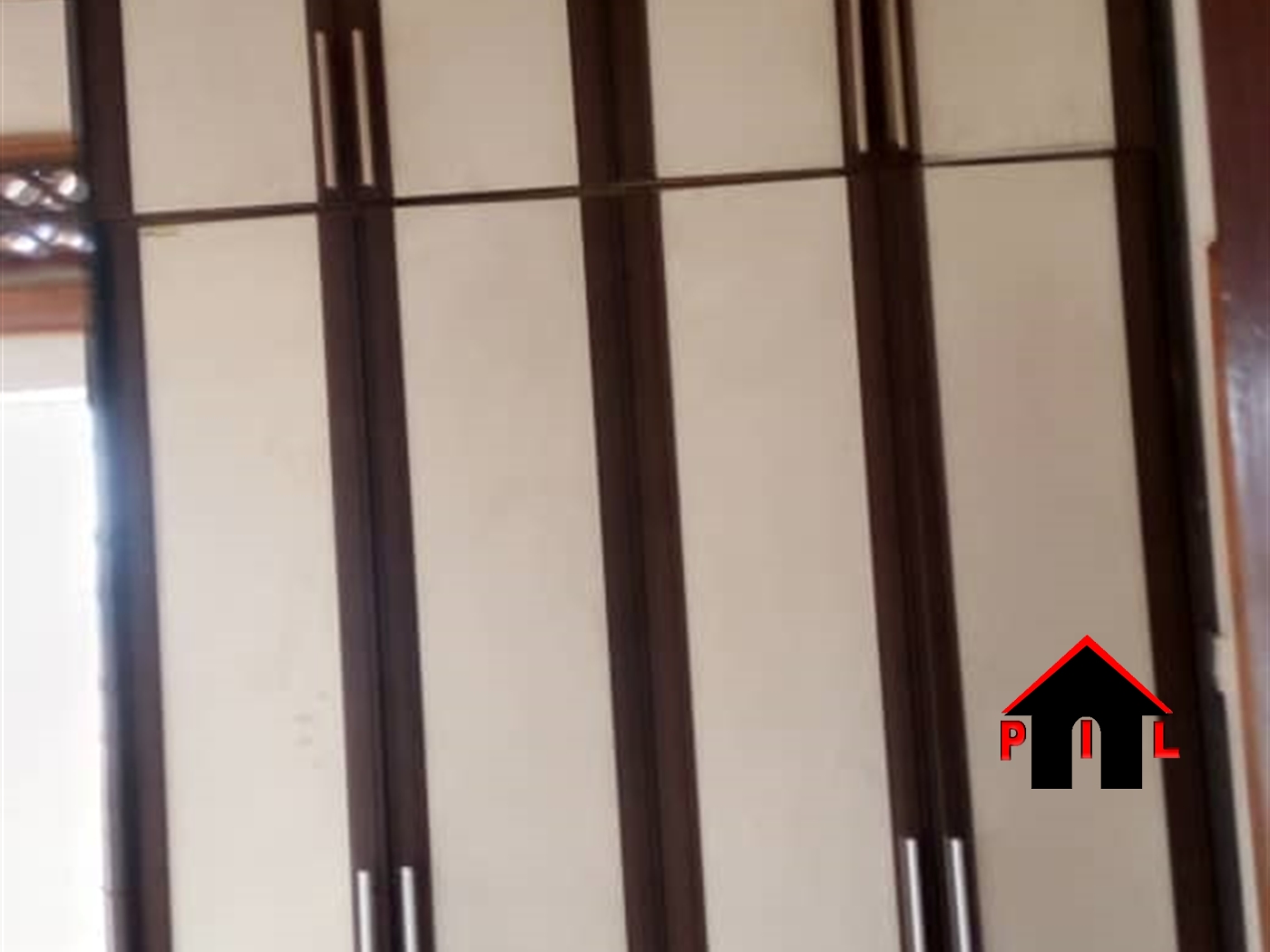 Semi Detached for rent in Kamwokya Kampala