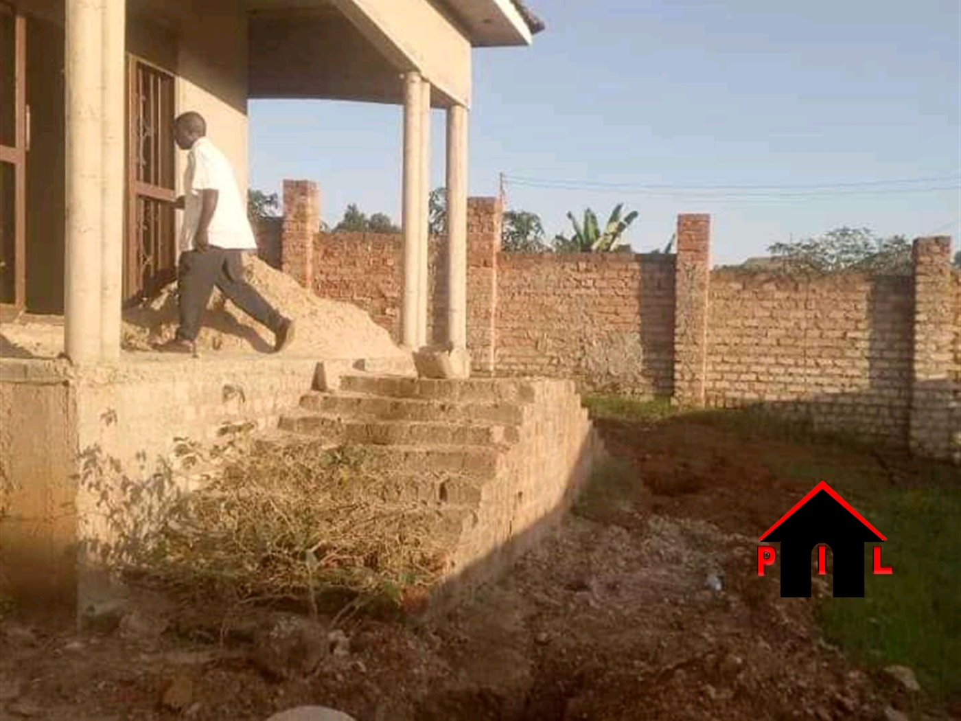 Storeyed house for sale in Kawuku Wakiso