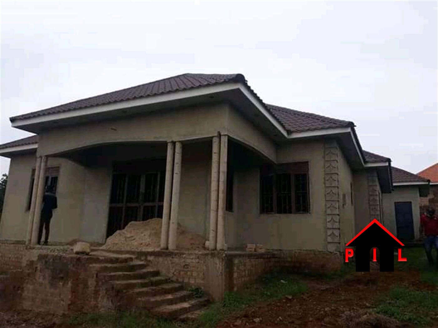 Storeyed house for sale in Kawuku Wakiso