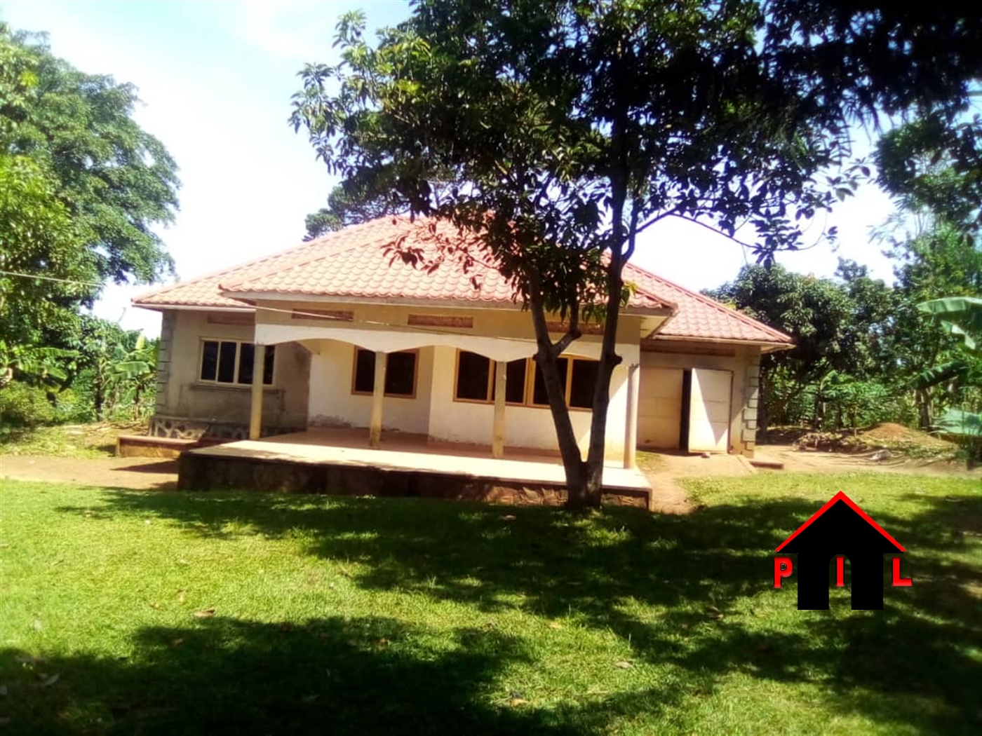 Bungalow for sale in Kabembe Mukono