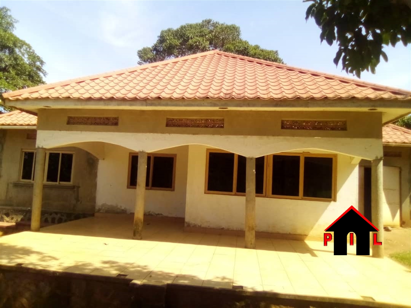 Bungalow for sale in Kabembe Mukono