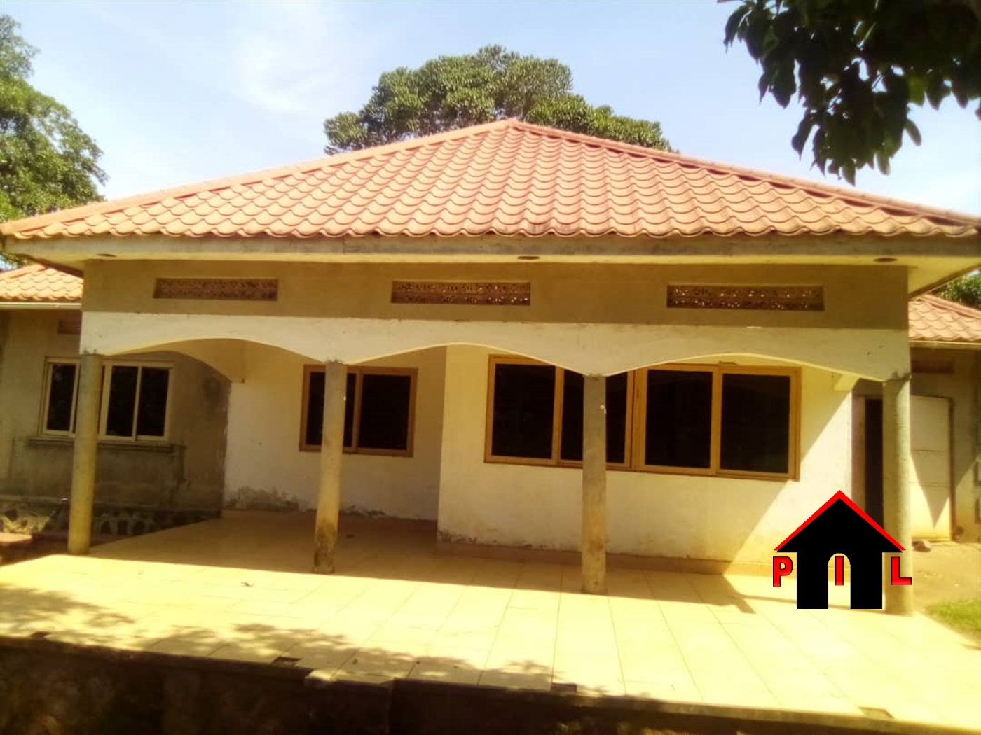 Bungalow for sale in Kabembe Mukono