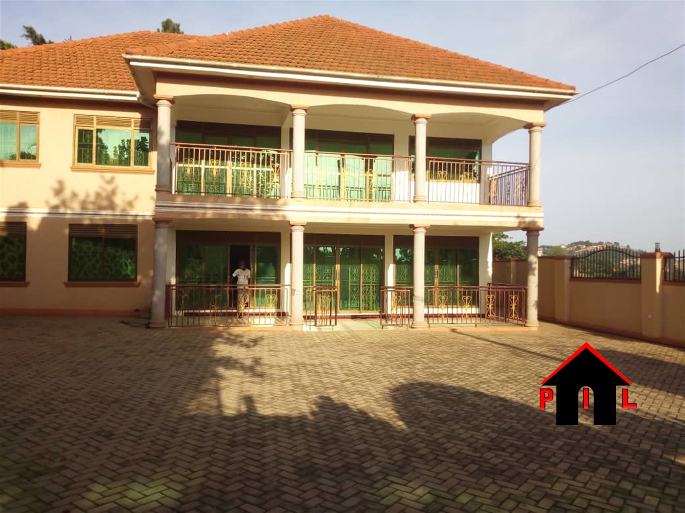 Storeyed house for sale in Seguku Wakiso