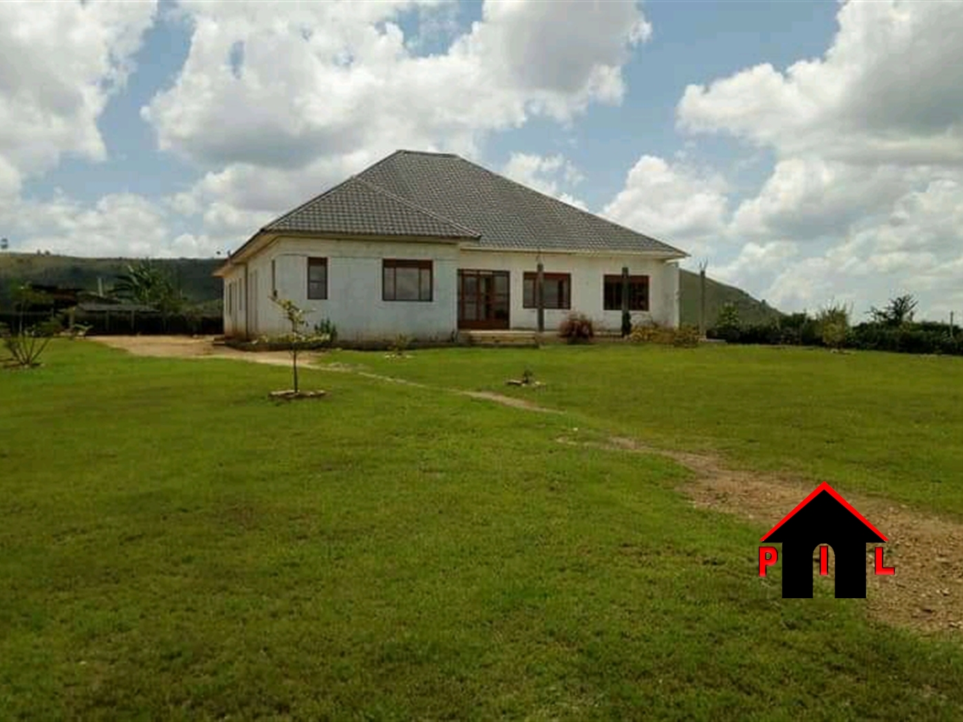 Bungalow for sale in Biharwe Mbarara