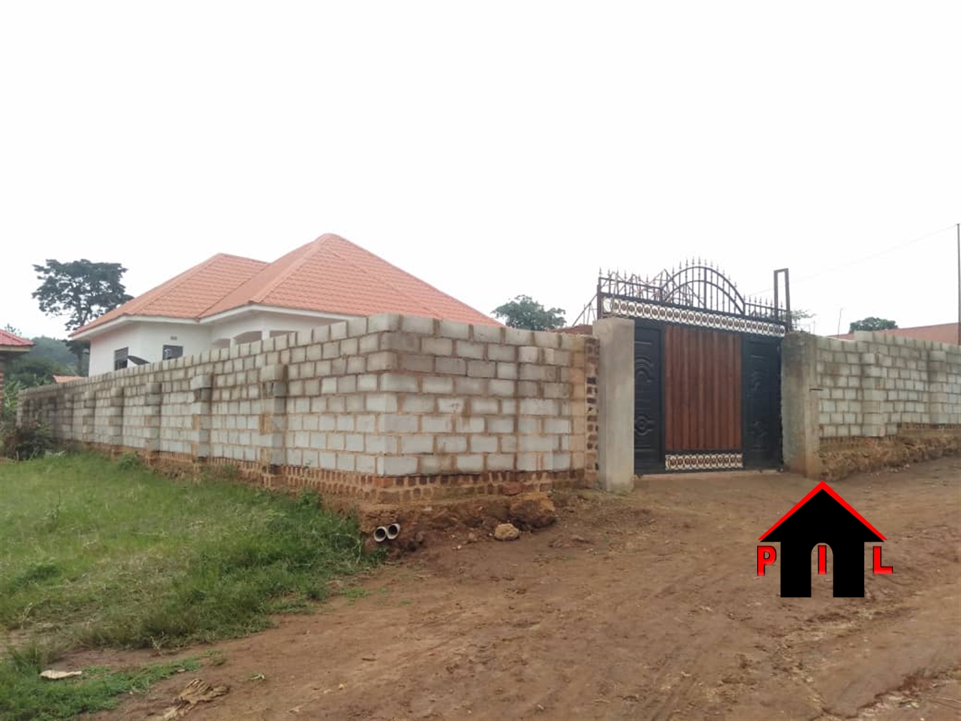 Bungalow for sale in Kitende Wakiso