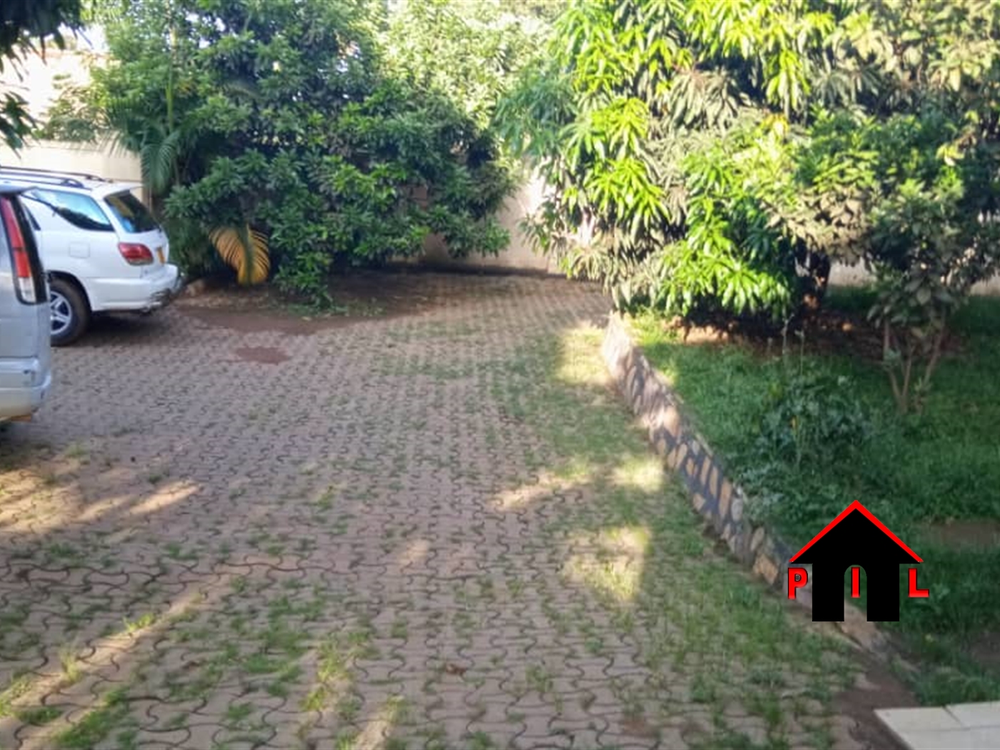 Bungalow for sale in Kirinya Wakiso