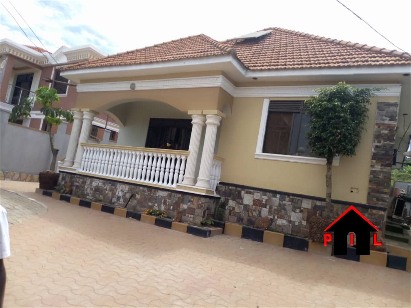 Bungalow for sale in Akright Wakiso