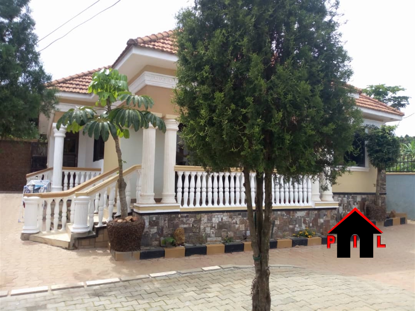 Bungalow for sale in Akright Wakiso