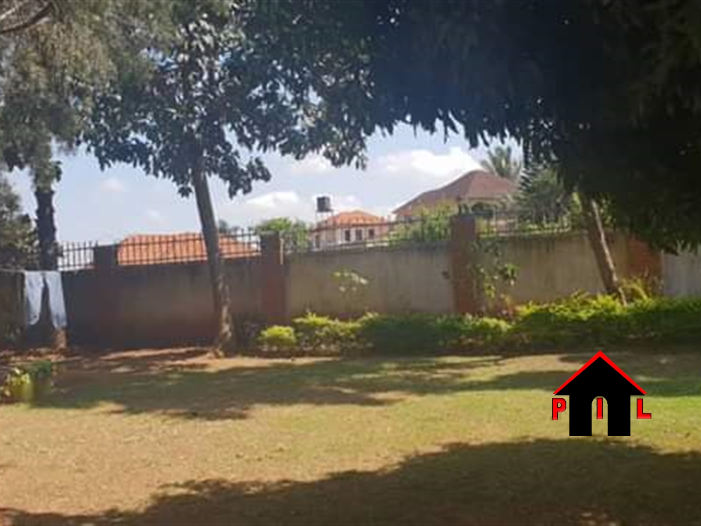 Bungalow for sale in Munyonyo Kampala