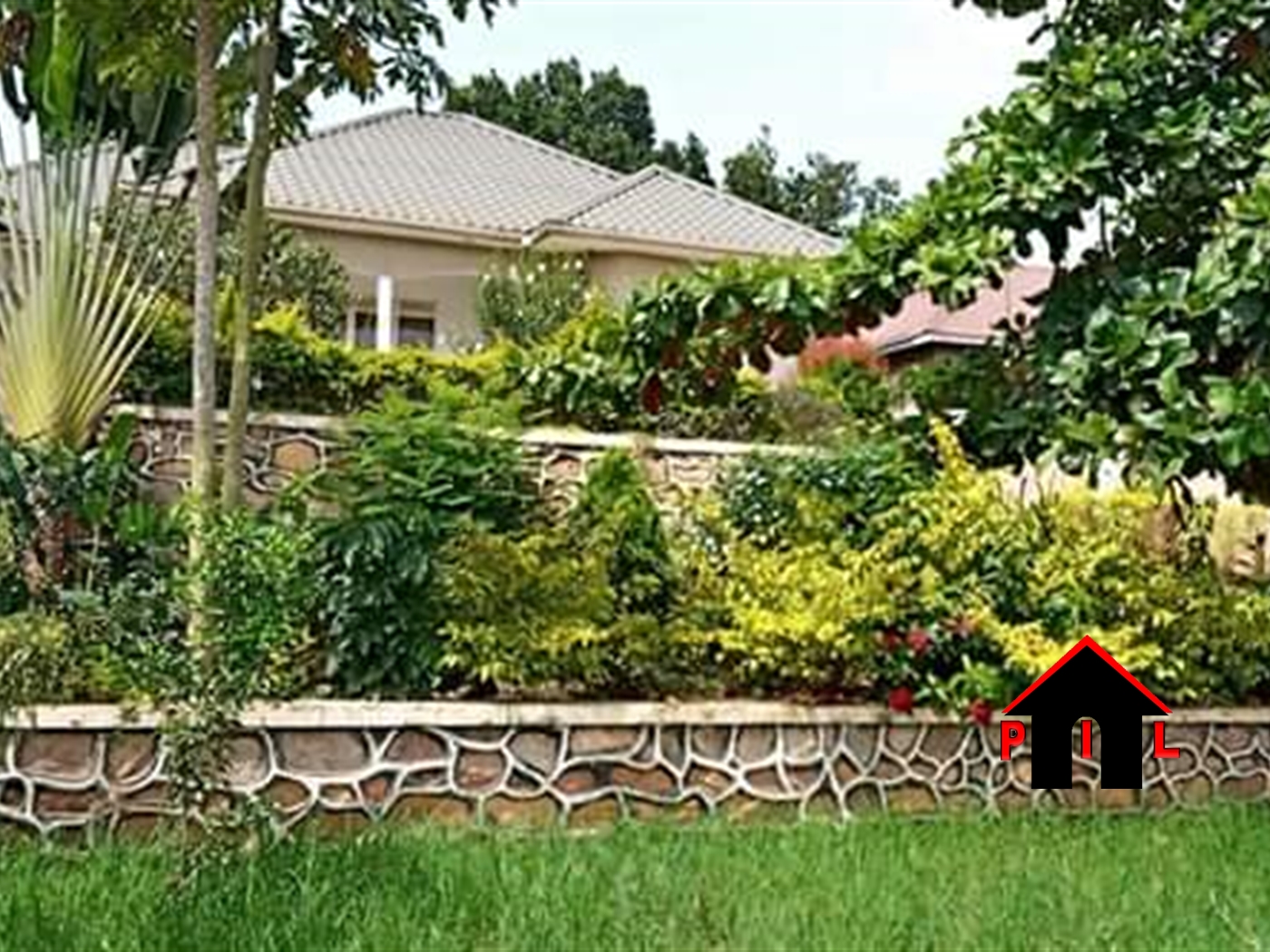 Bungalow for sale in Gayaza Wakiso