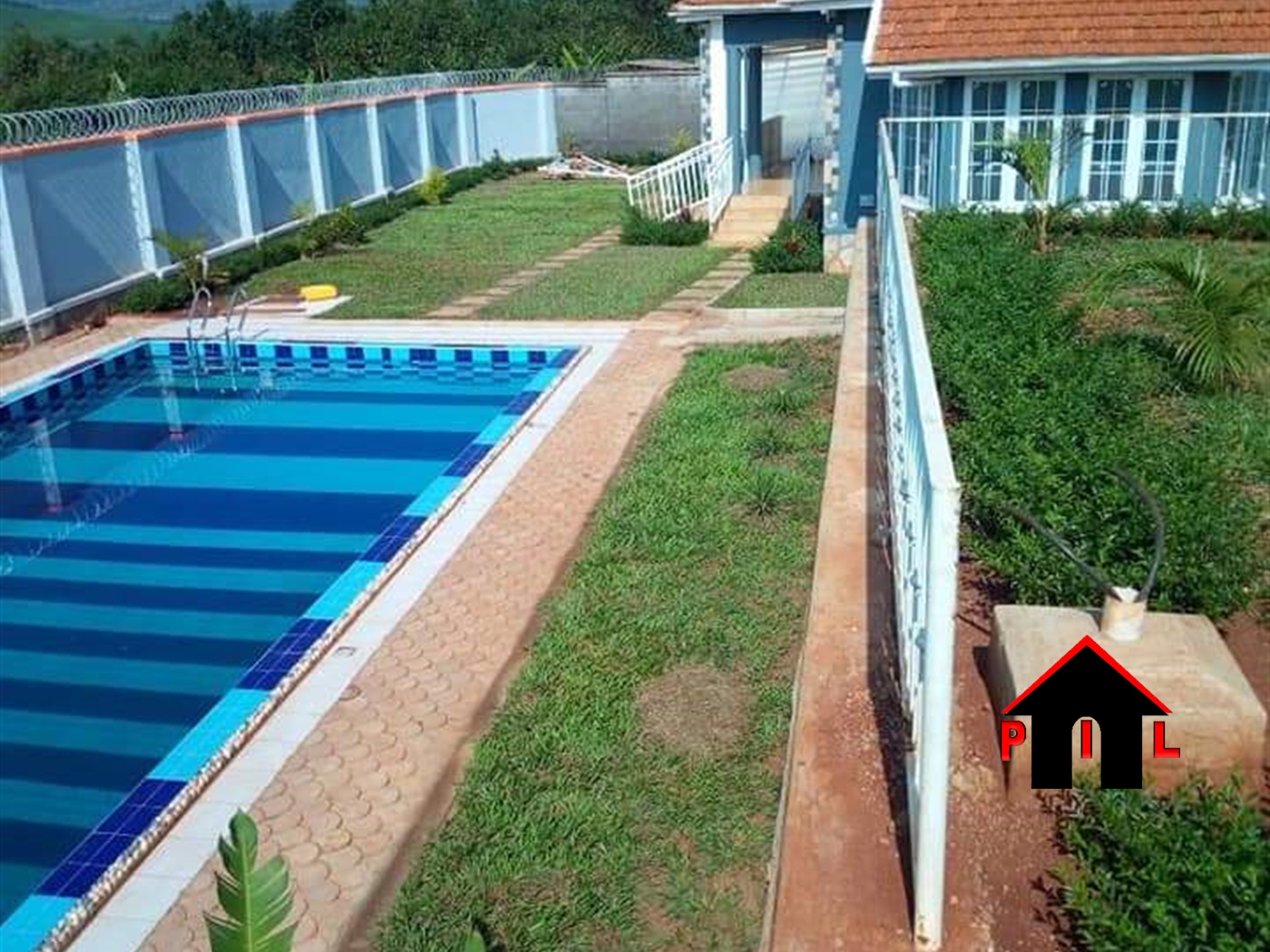 Bungalow for sale in Seguku Wakiso