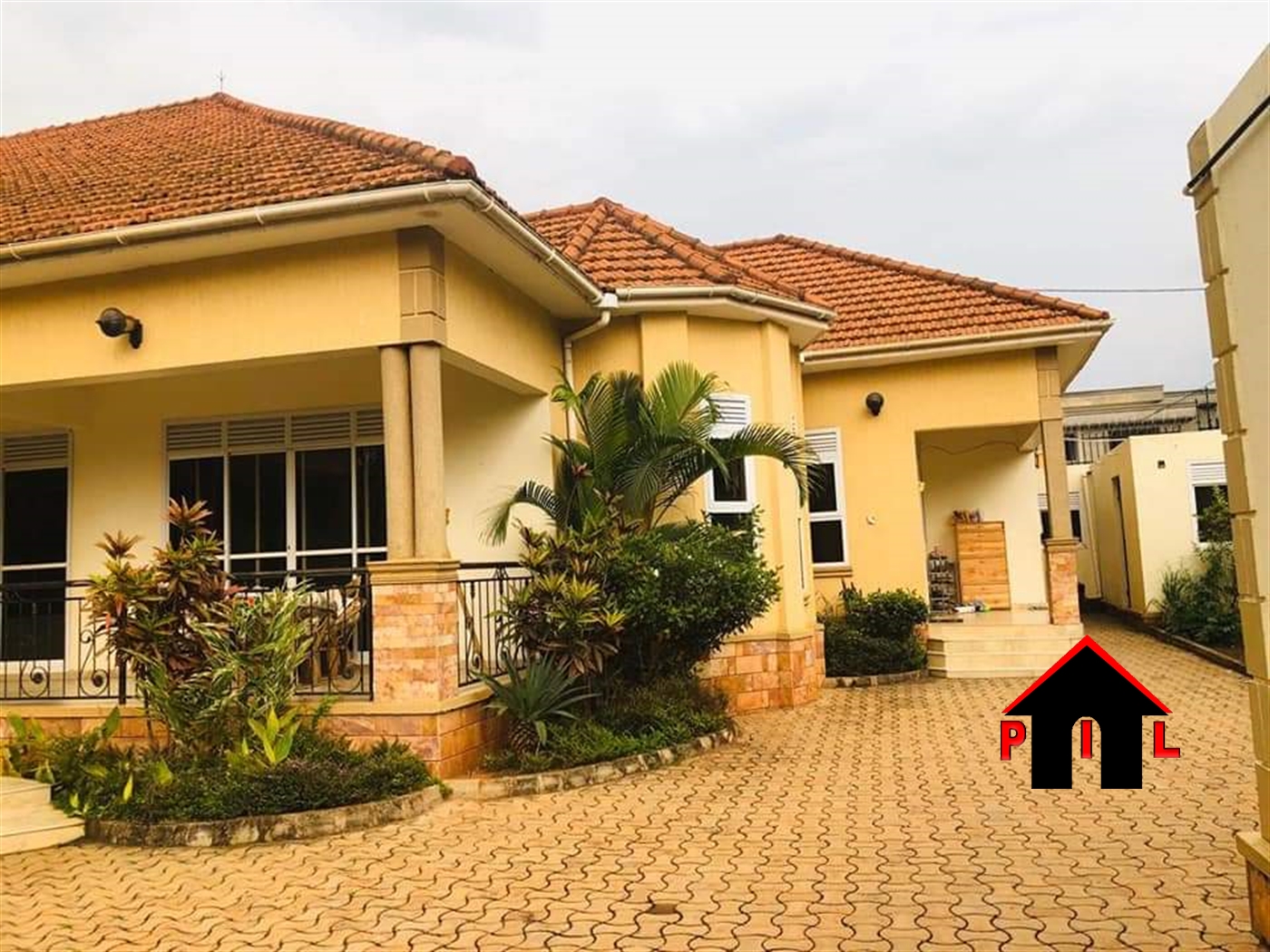 Storeyed house for sale in Kiwaatule Kampala