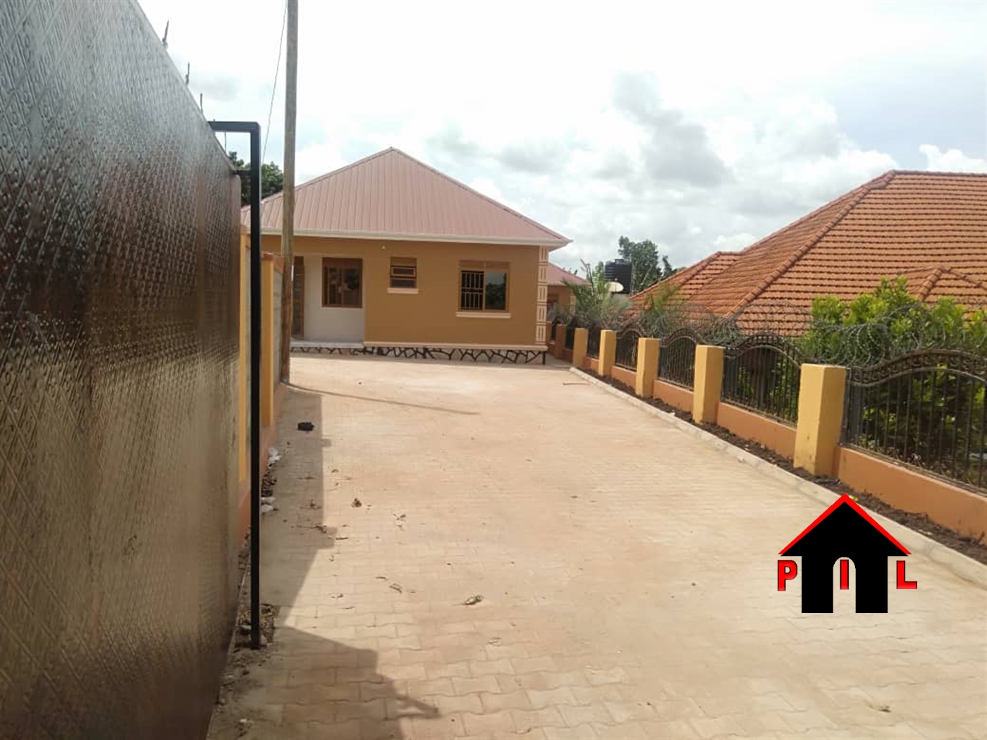 Bungalow for sale in Kiteezi Wakiso