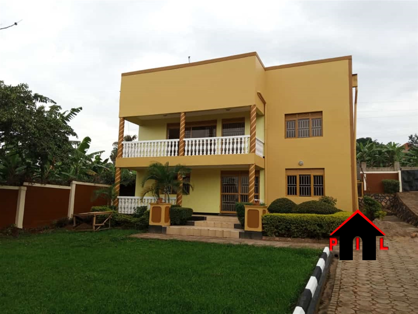 Storeyed house for sale in Bbunga Wakiso