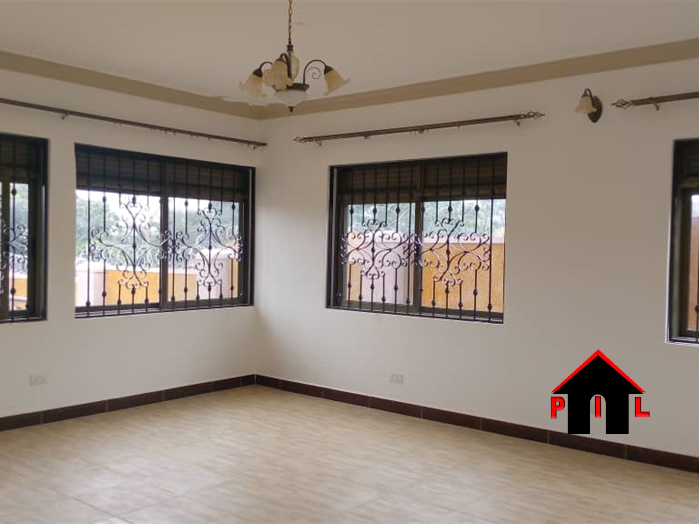 Storeyed house for rent in Bwebajja Wakiso