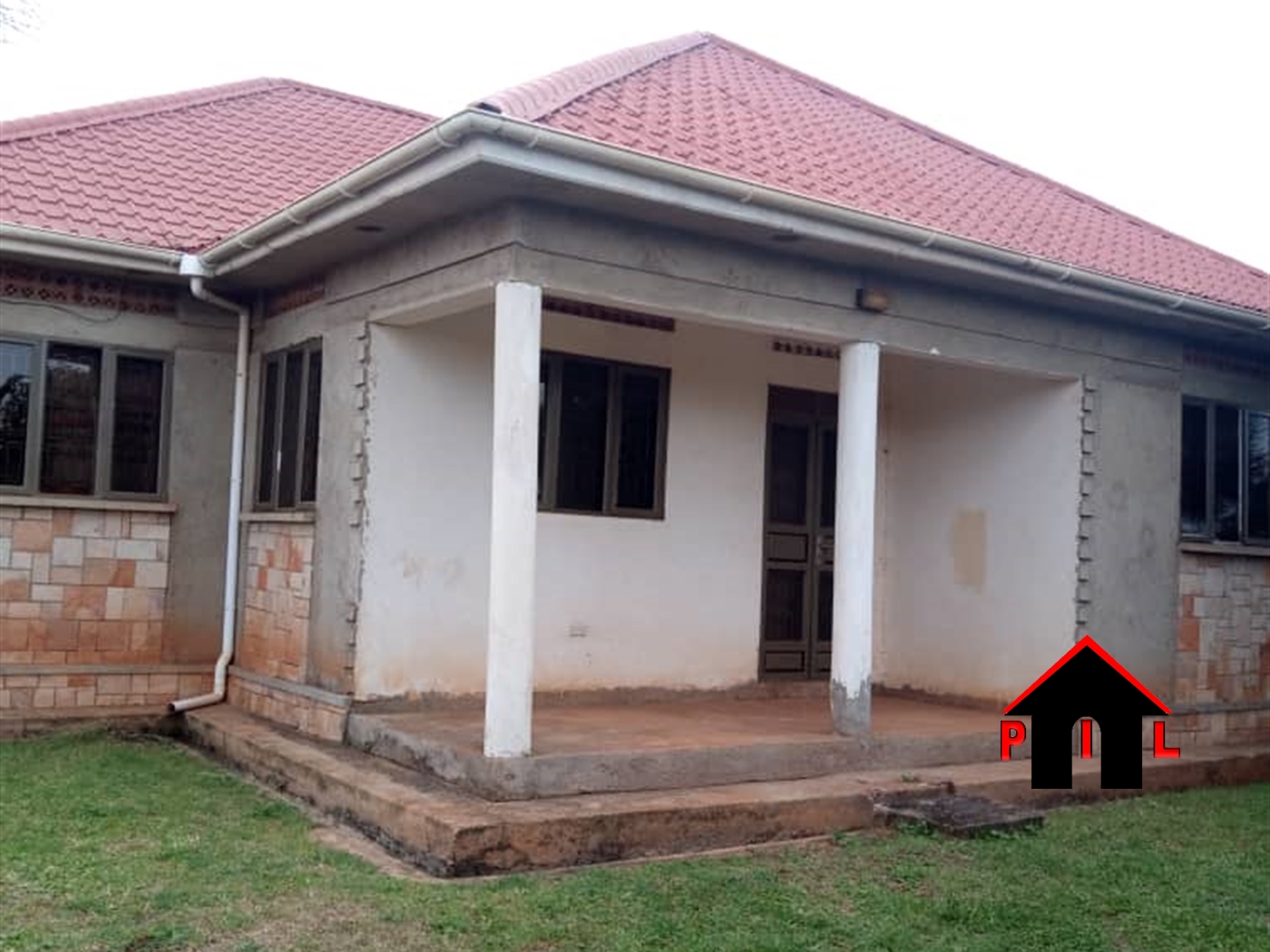 Bungalow for sale in Kitende Wakiso