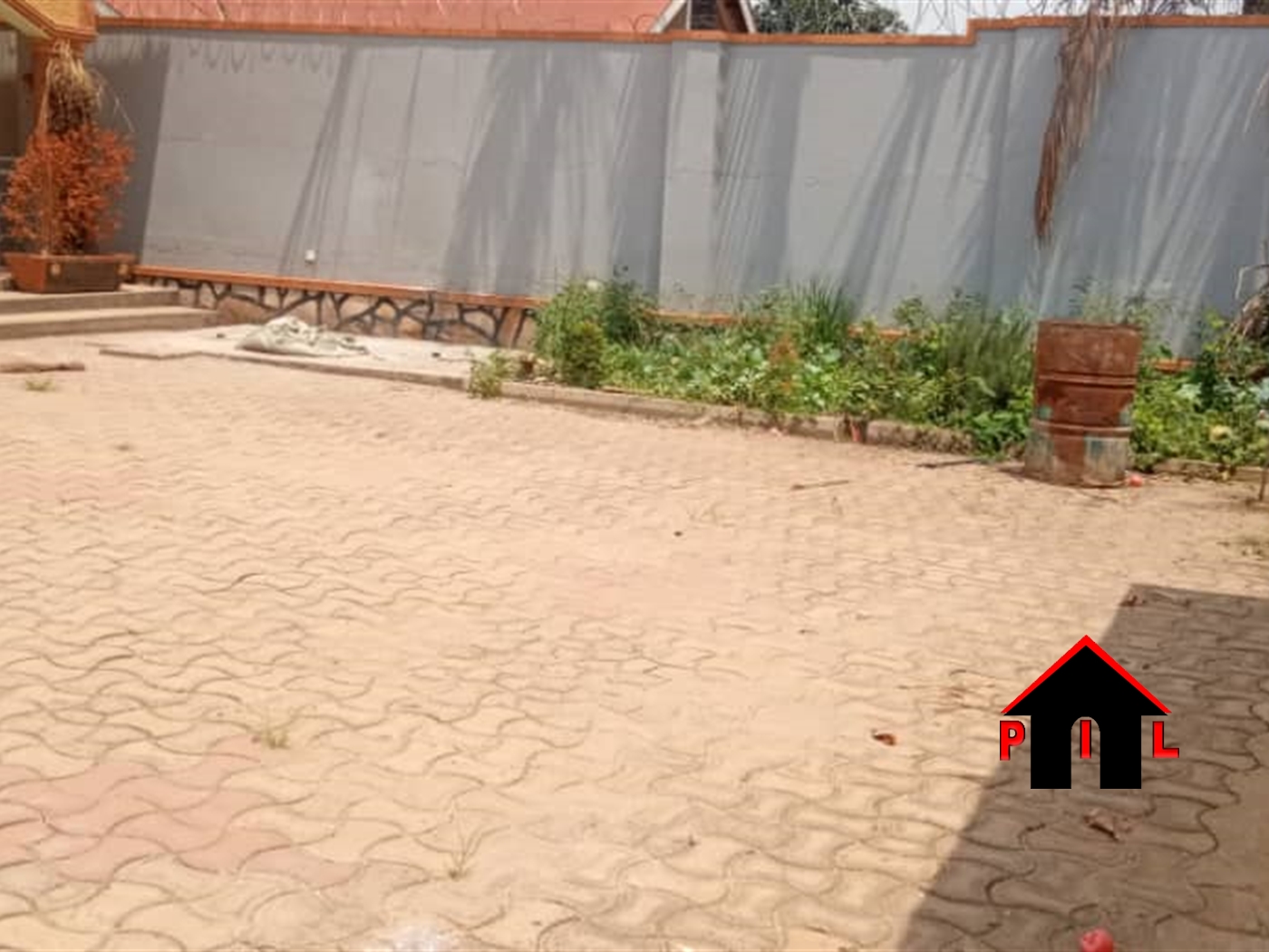 Bungalow for sale in Bweyogerere Wakiso