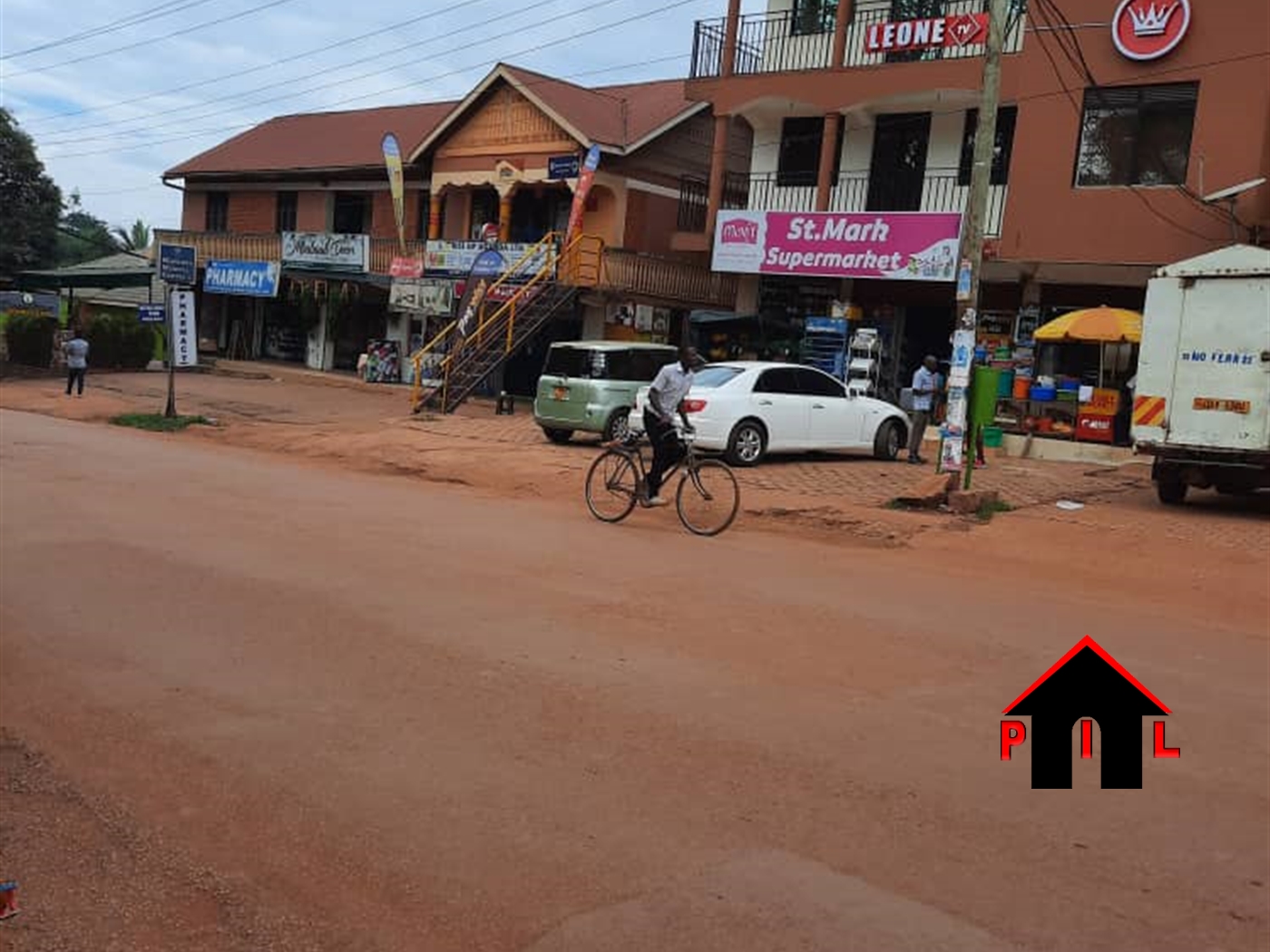 Commercial block for sale in Makindye Kampala