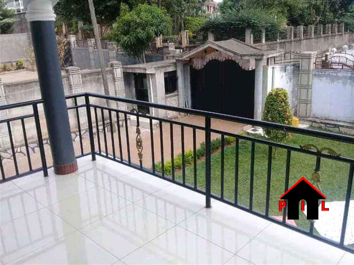 Storeyed house for sale in Kitende Wakiso