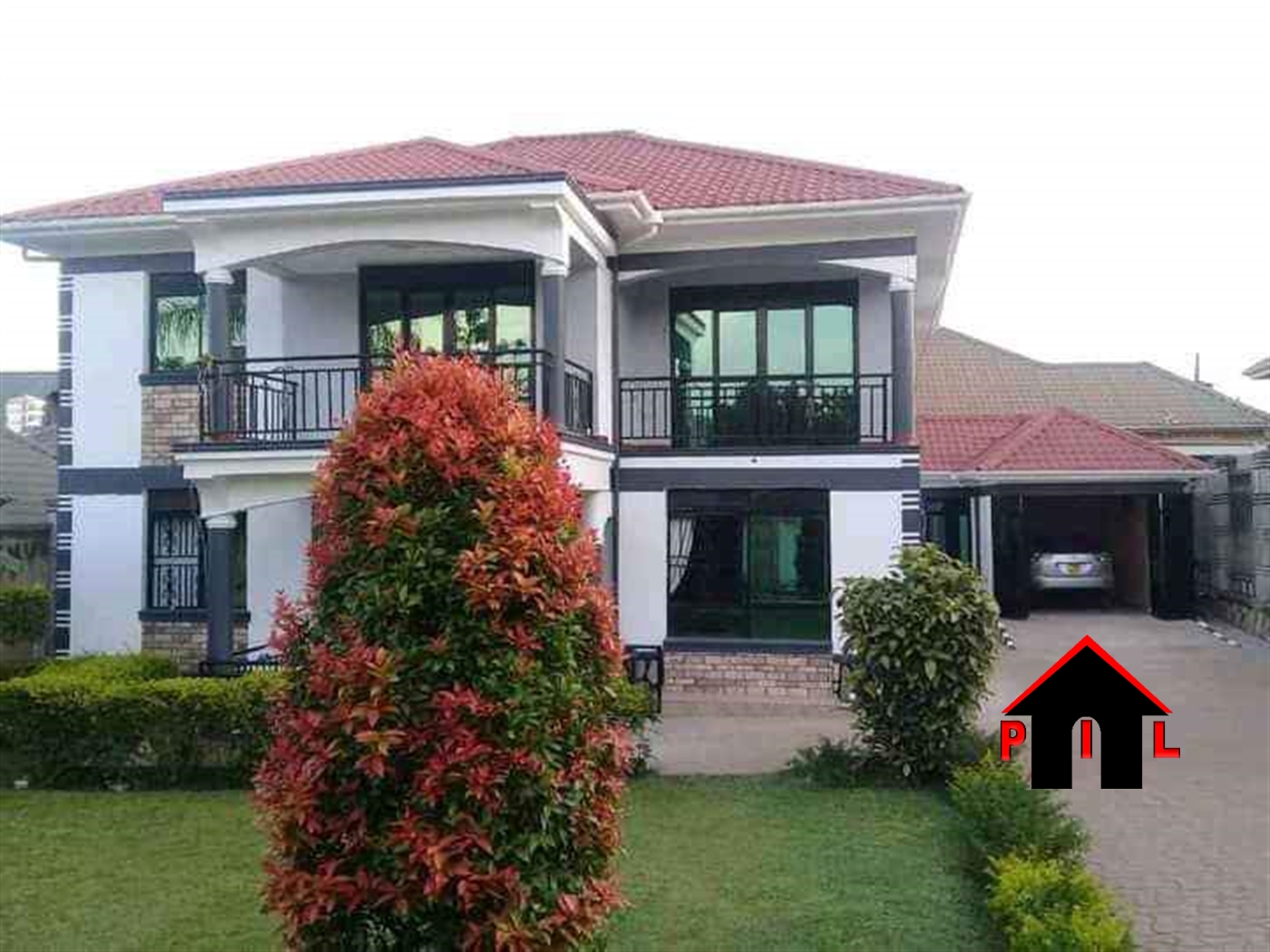 Storeyed house for sale in Kitende Wakiso