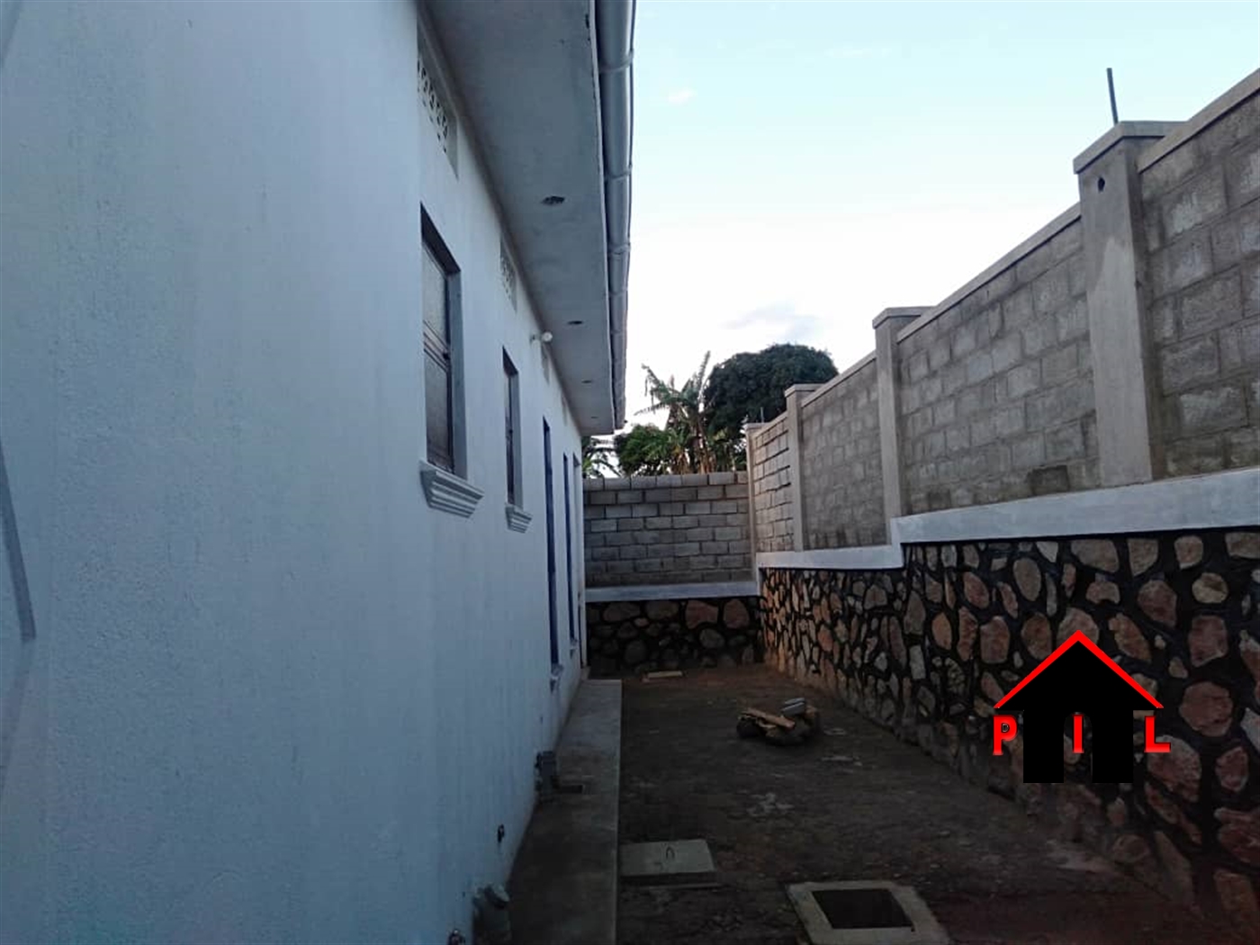 Bungalow for sale in Bwebajja Wakiso