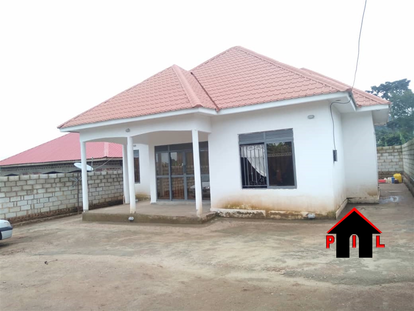 Bungalow for sale in Kitende Wakiso