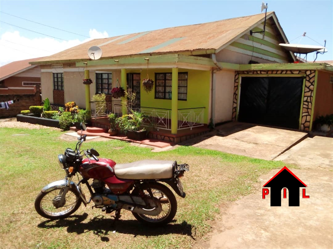 Bungalow for sale in Najjanankumbi Wakiso