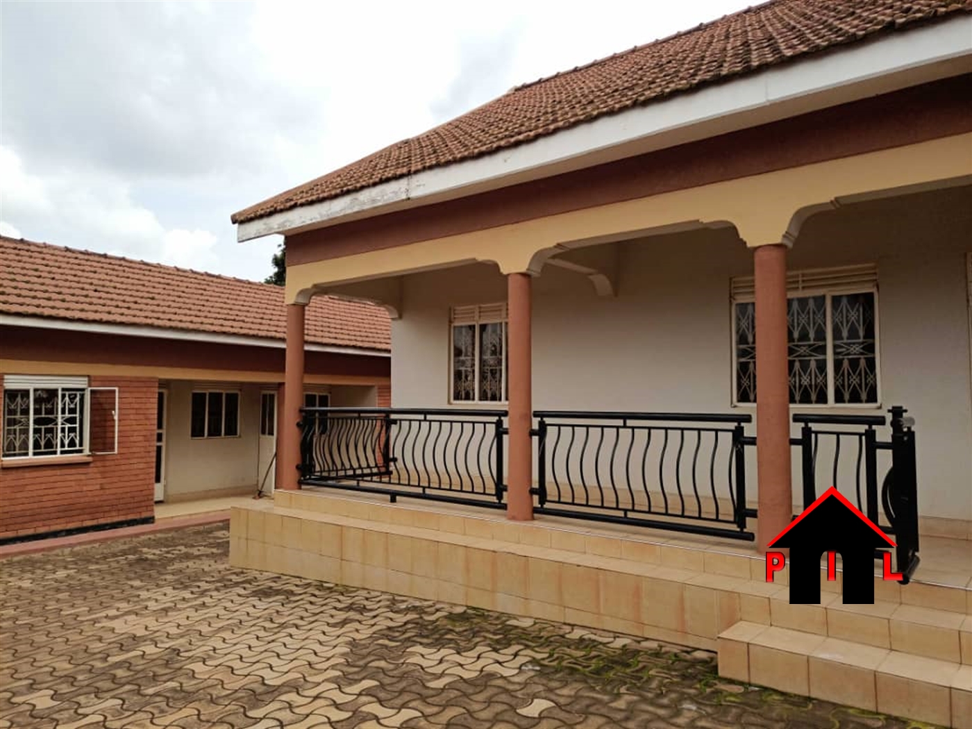 Bungalow for sale in Kiwaatule Kampala