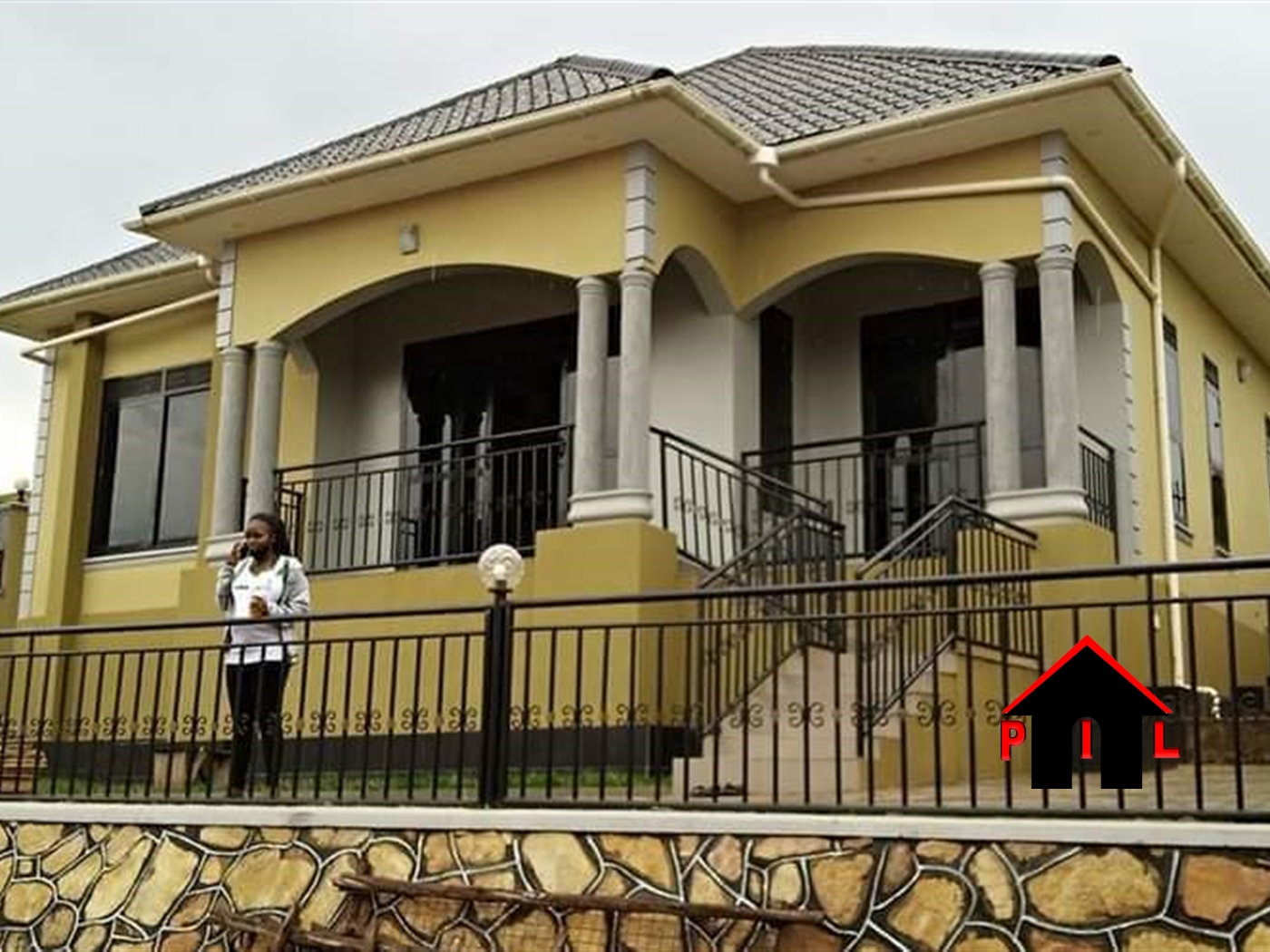 Storeyed house for sale in Bulindo Wakiso