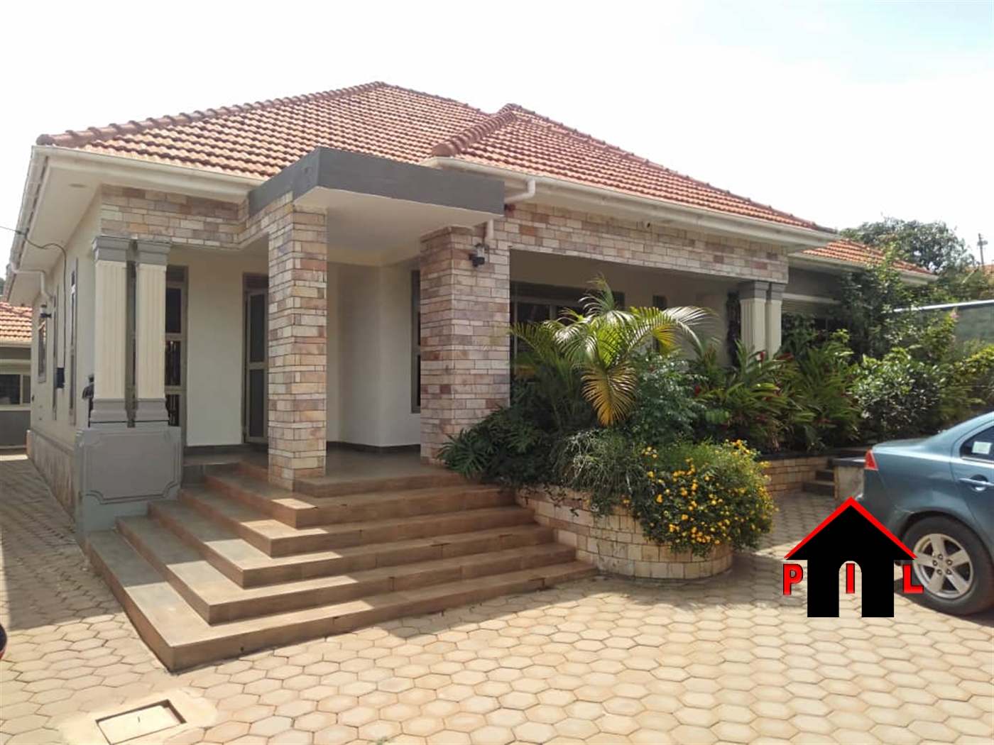 Bungalow for sale in Bwebajja Wakiso