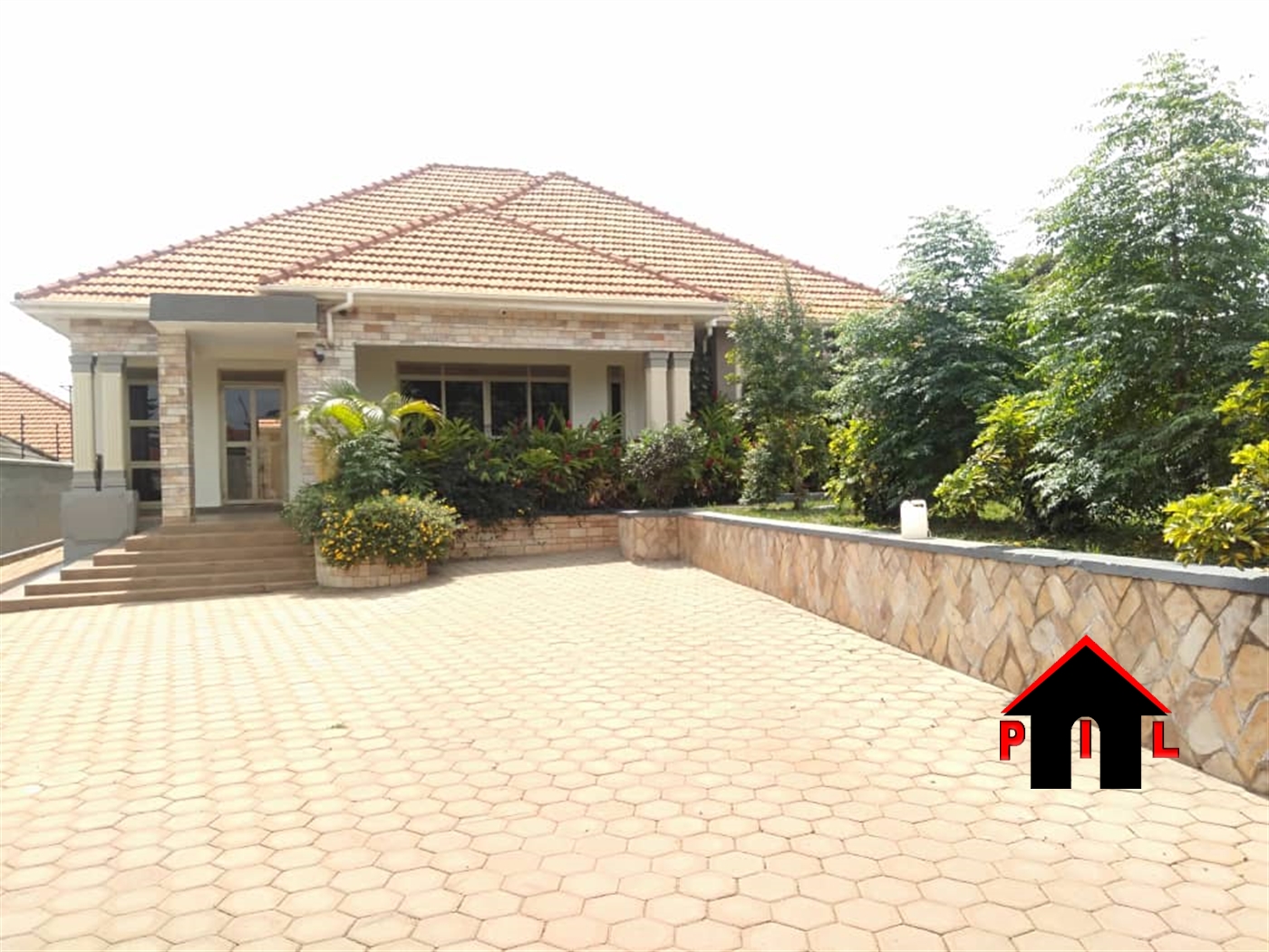 Bungalow for sale in Bwebajja Wakiso