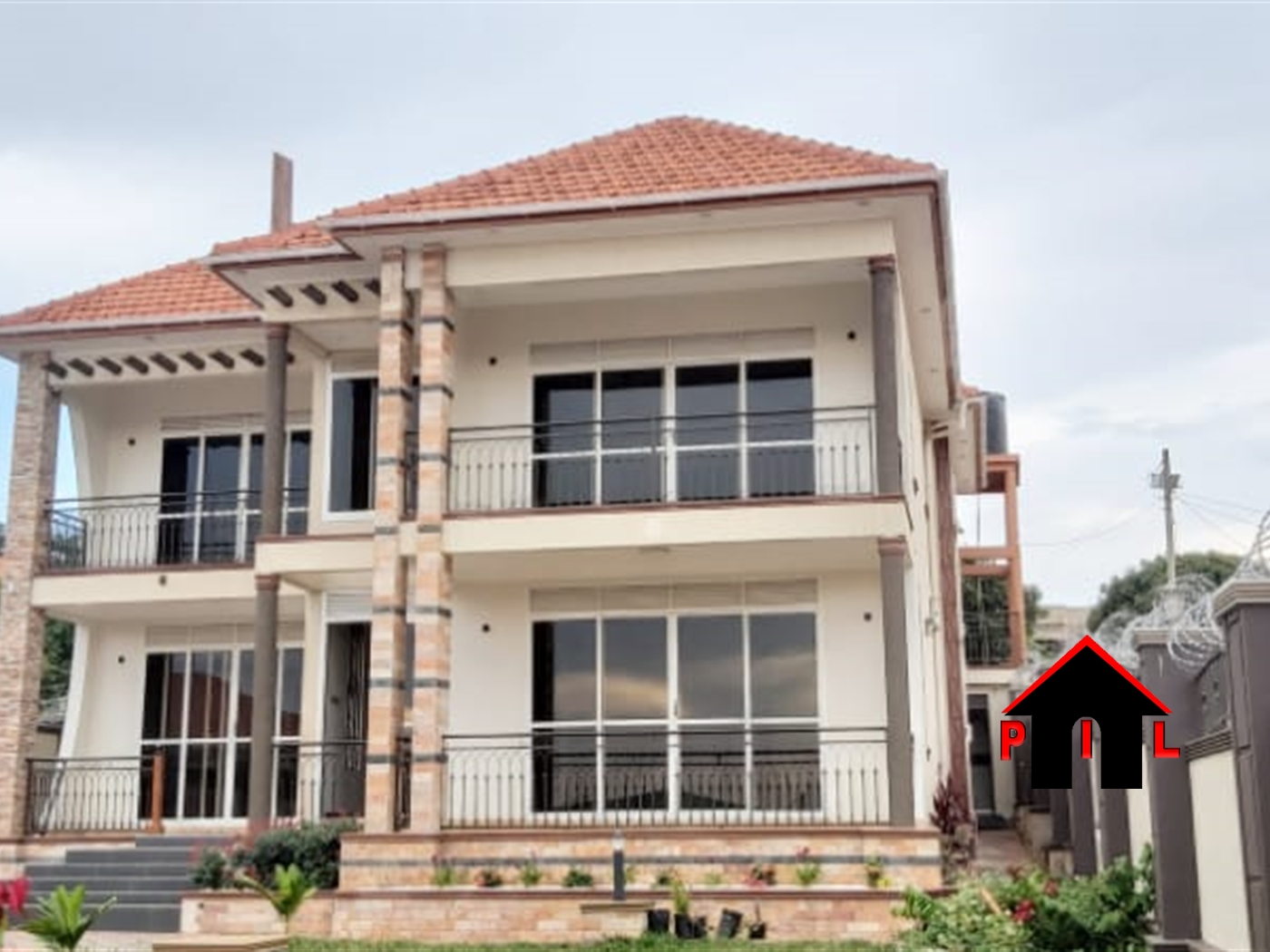 Storeyed house for sale in Kitende Wakiso