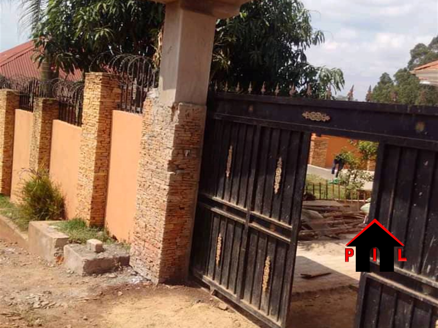 Bungalow for sale in Kawanda Wakiso