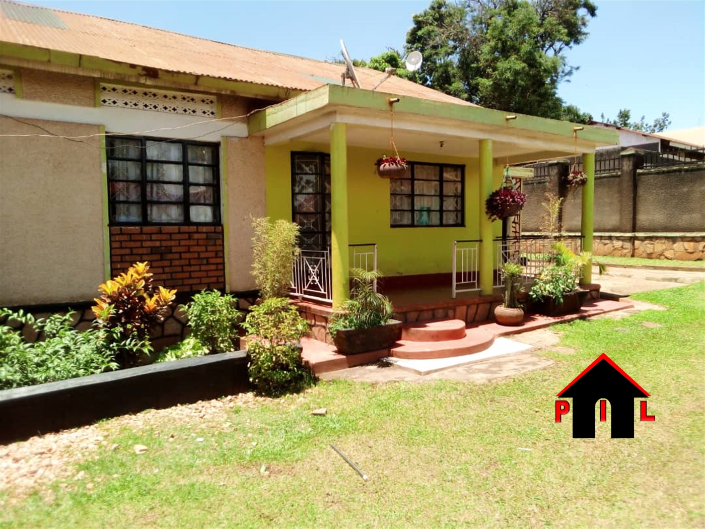 Bungalow for sale in Najjanankumbi Wakiso