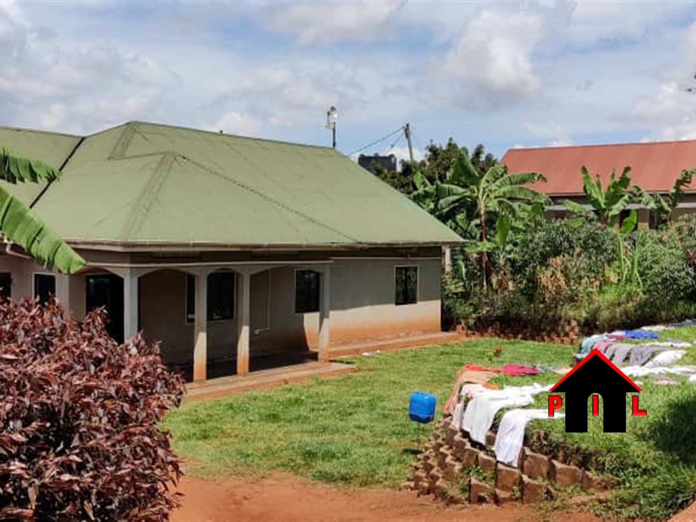 Bungalow for sale in Mutundwe Kampala