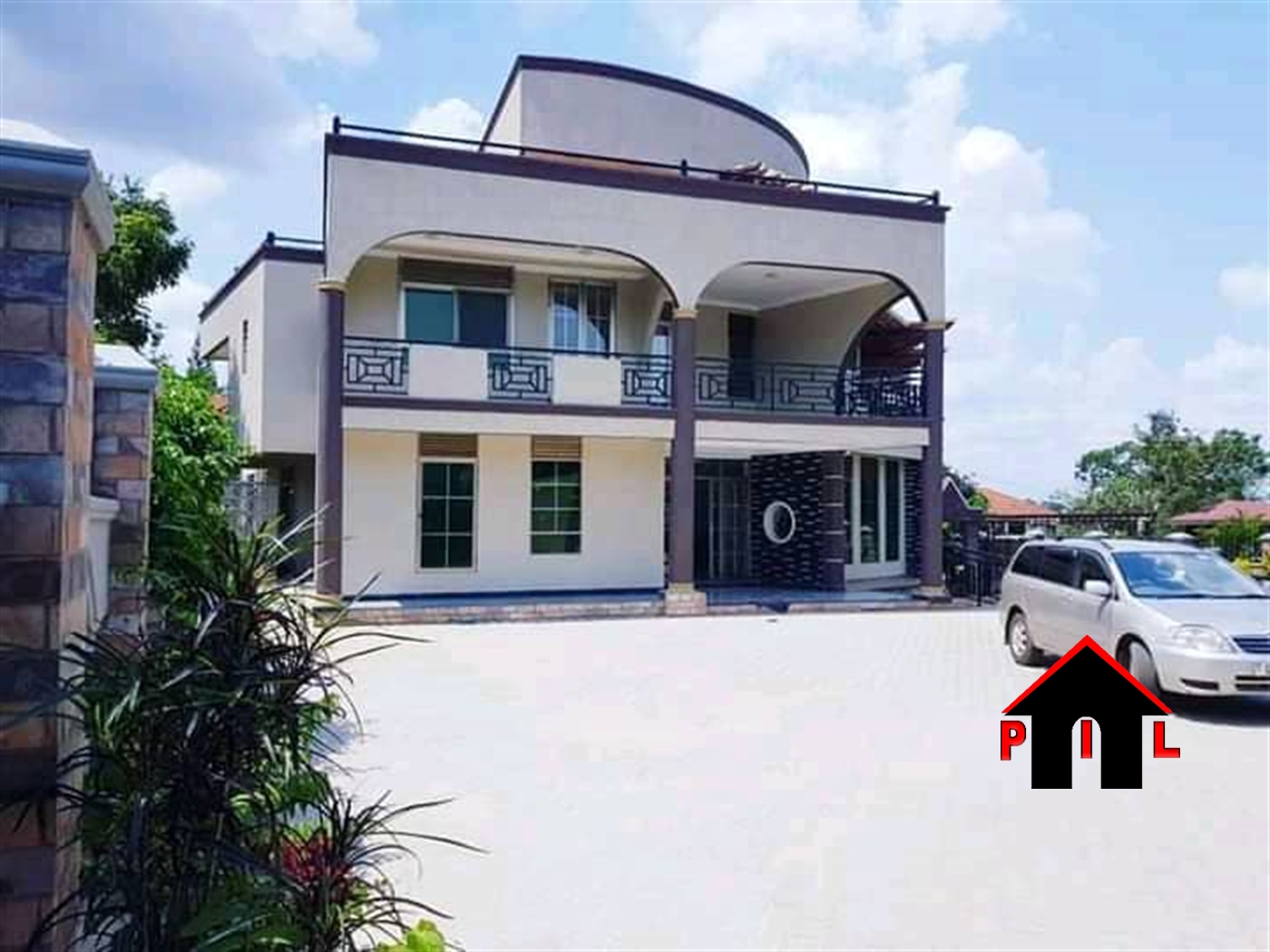 Storeyed house for sale in Bbunga Wakiso