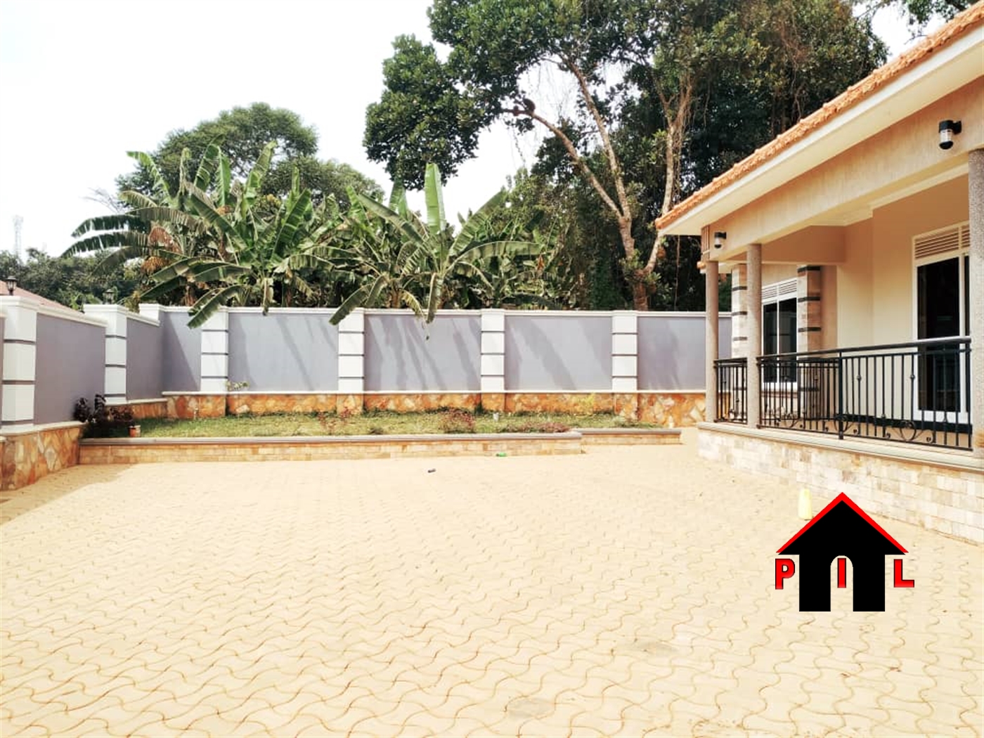 Bungalow for sale in Kira Wakiso