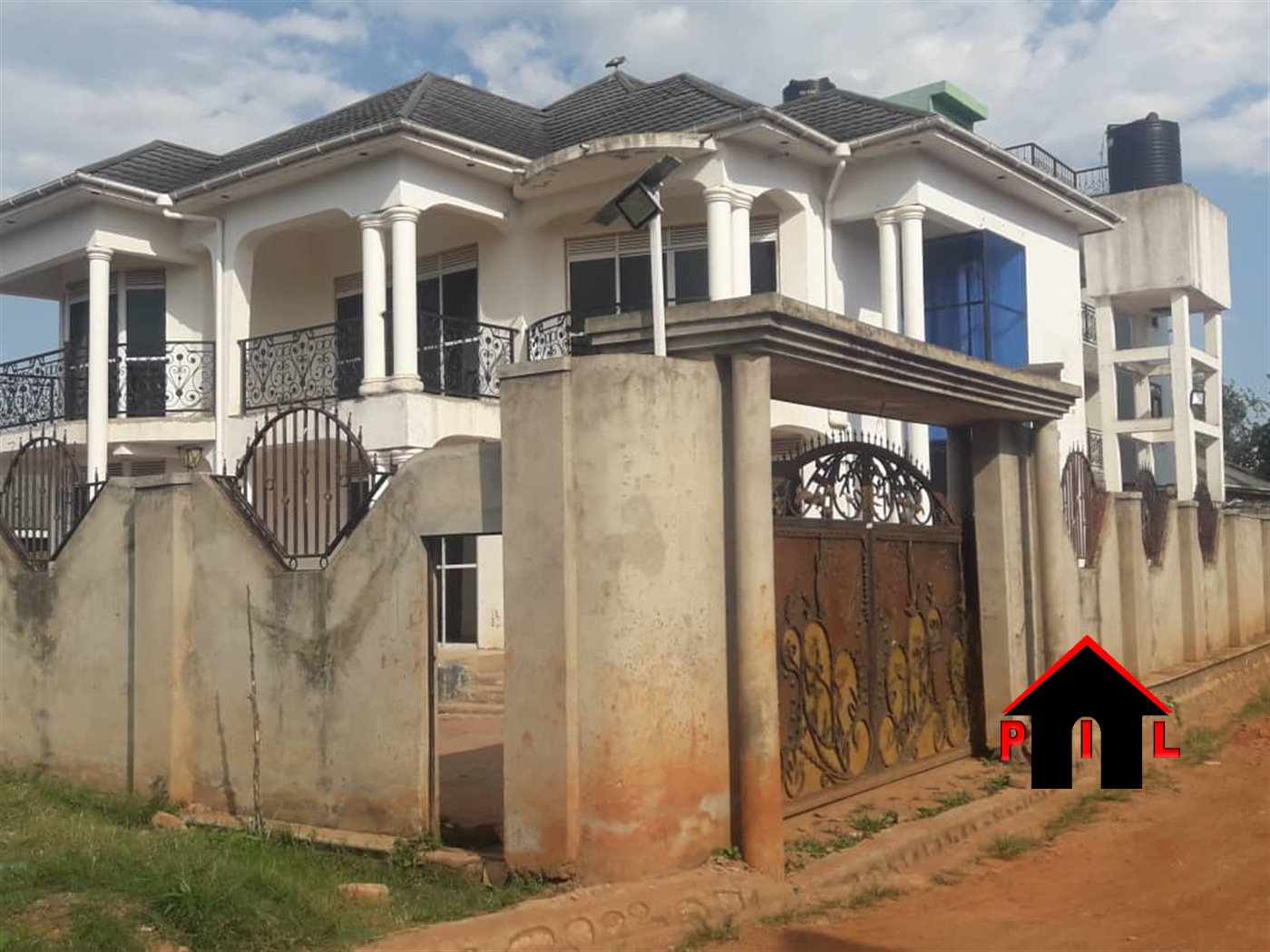 Storeyed house for sale in Bbunga Wakiso