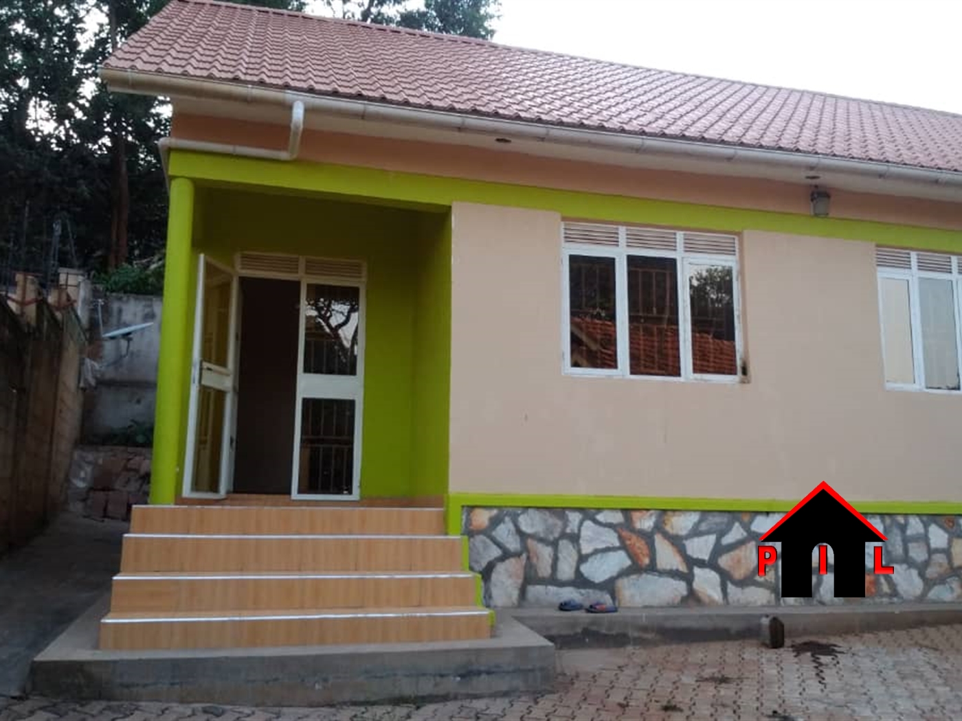 Duplex for rent in Katuuso Wakiso