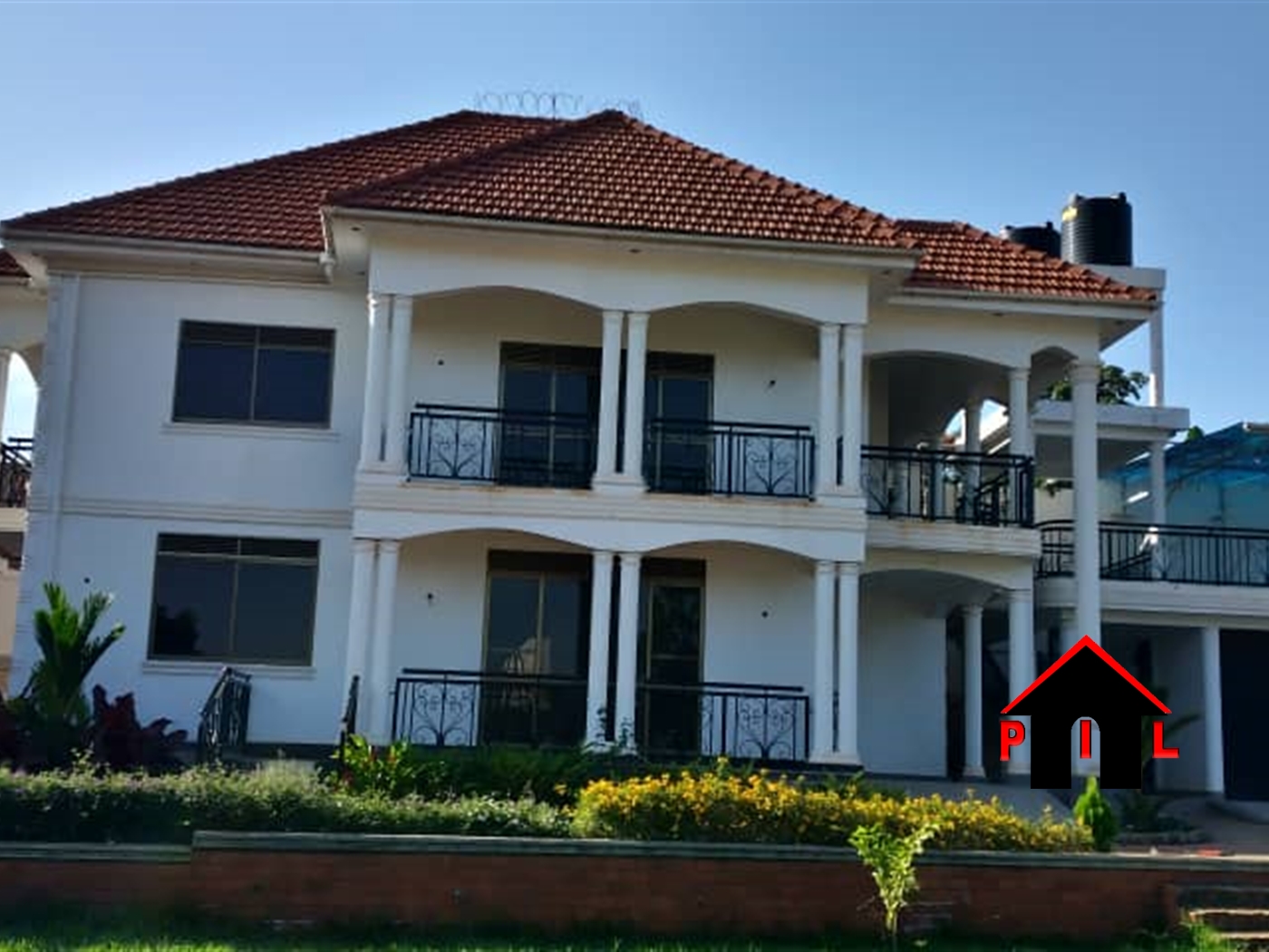 Storeyed house for sale in Banda Mukono