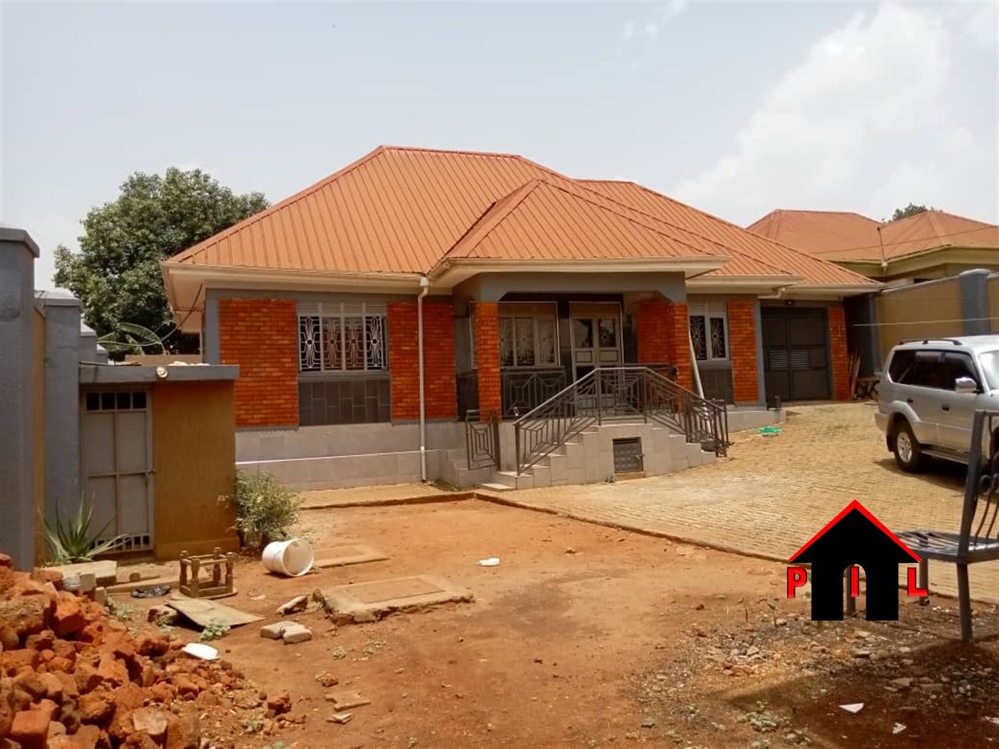 Bungalow for rent in Kulambilo Kampala