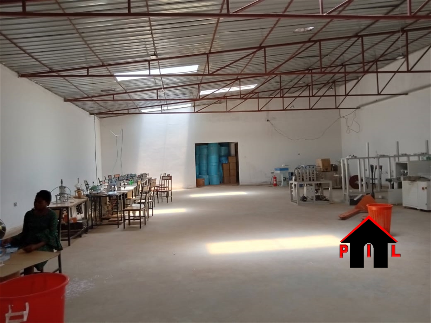 Warehouse for sale in Kisaasi Kampala