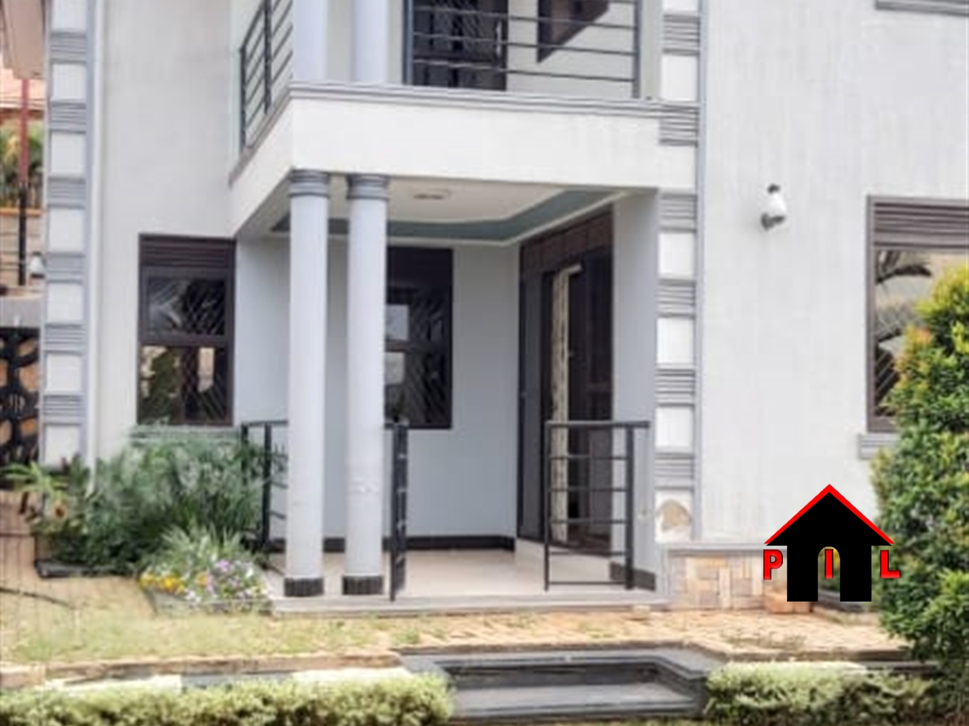 Storeyed house for sale in Seguku Wakiso