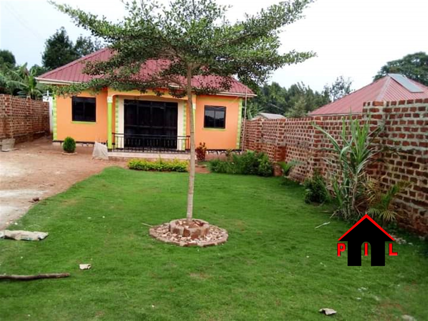 Bungalow for sale in Lukwanga Wakiso