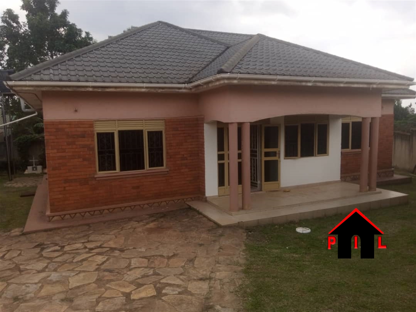 Bungalow for rent in Kawempe Kampala